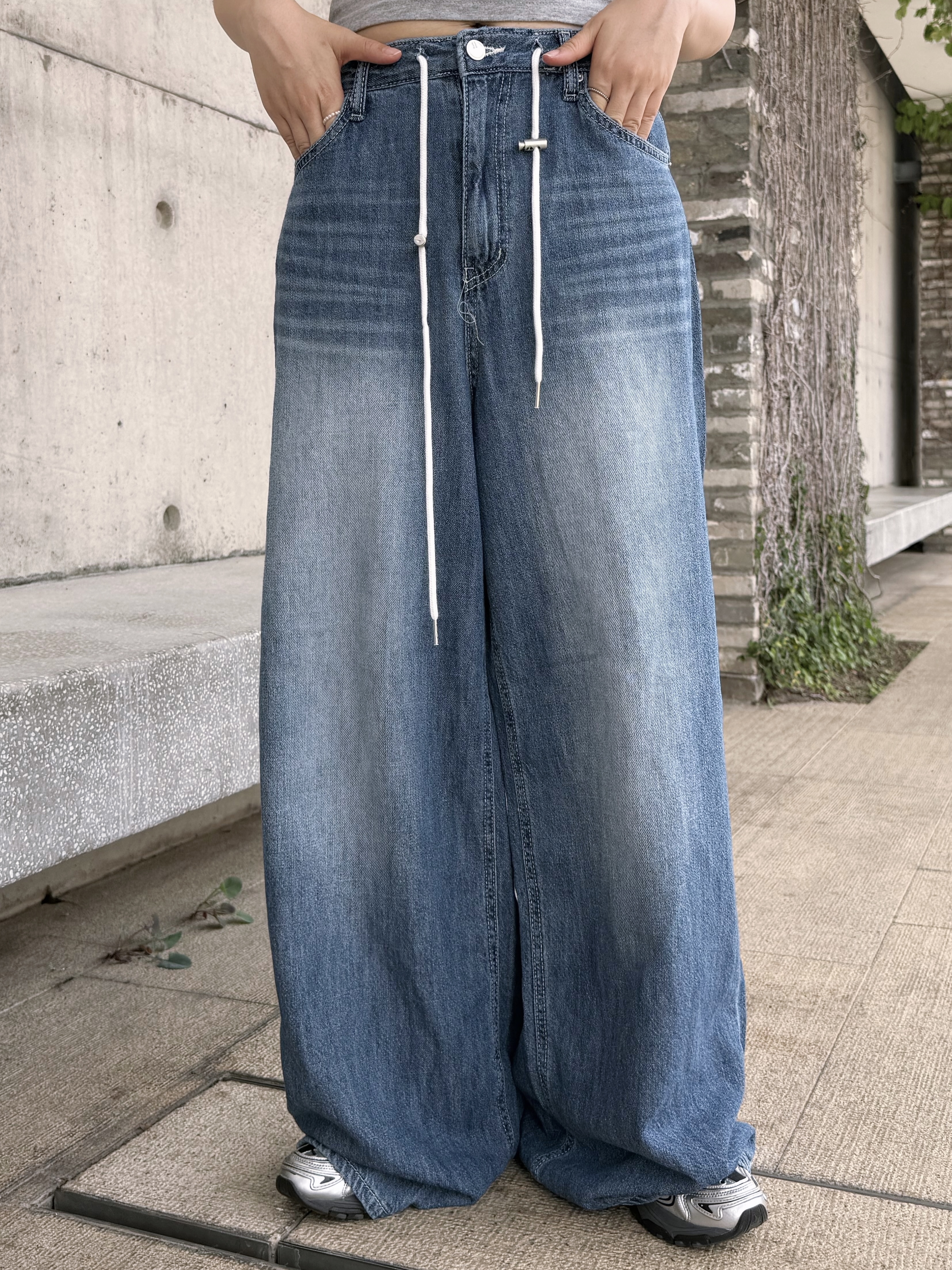 (訂購) 超好著!洗水色闊腳軟牛仔褲 P0501 (淺藍/深藍)