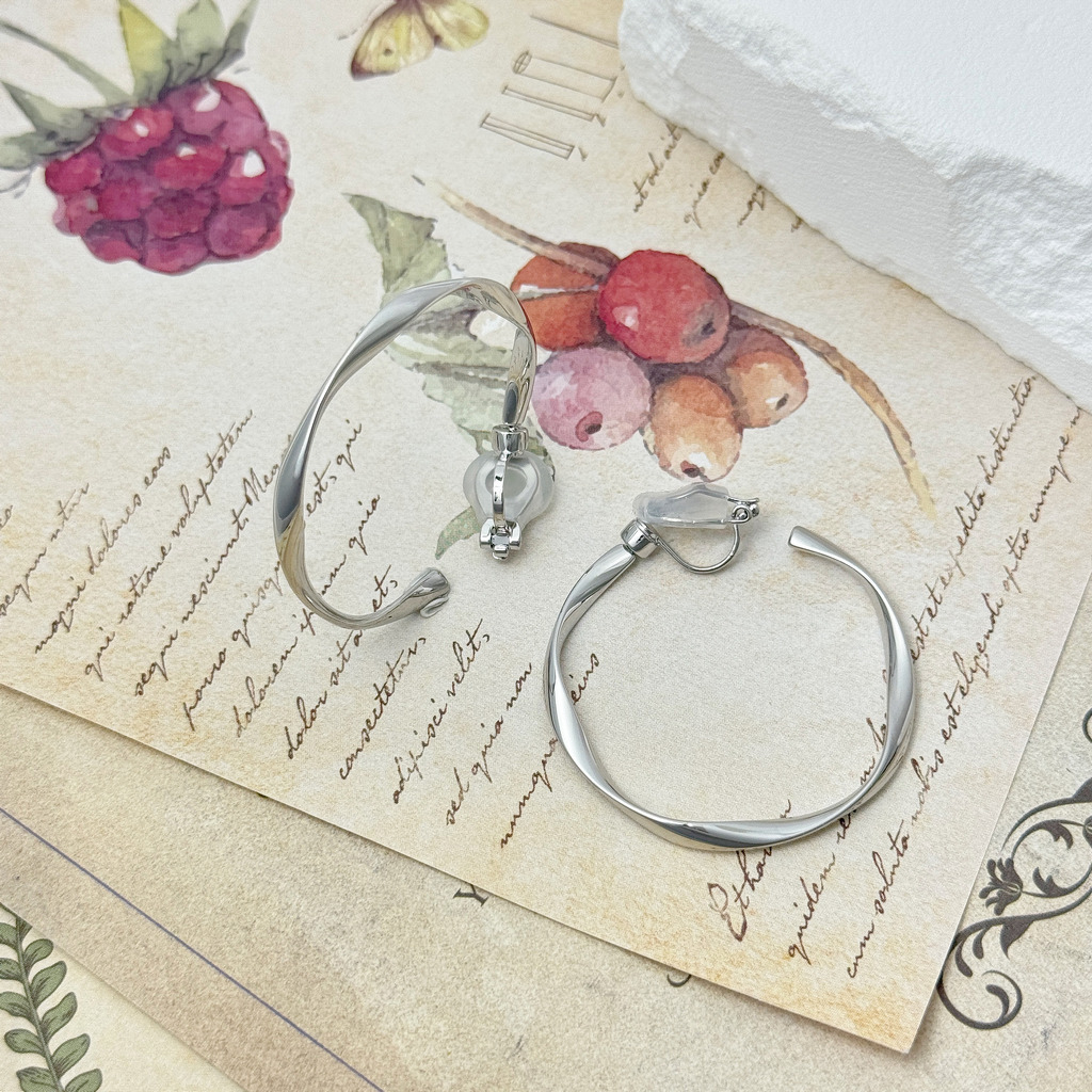 優雅扭紋耳圈 耳夾