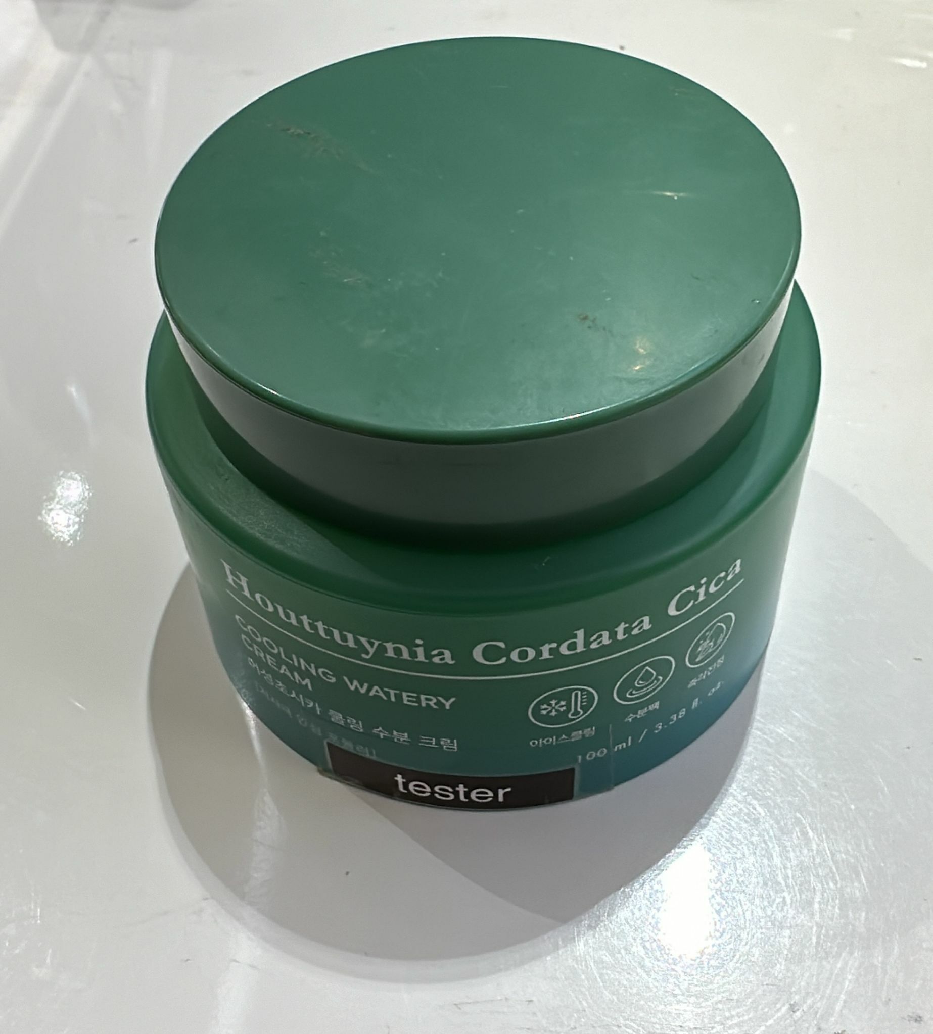 KE1120  Tony moly 魚腥草積雪草舒緩面霜