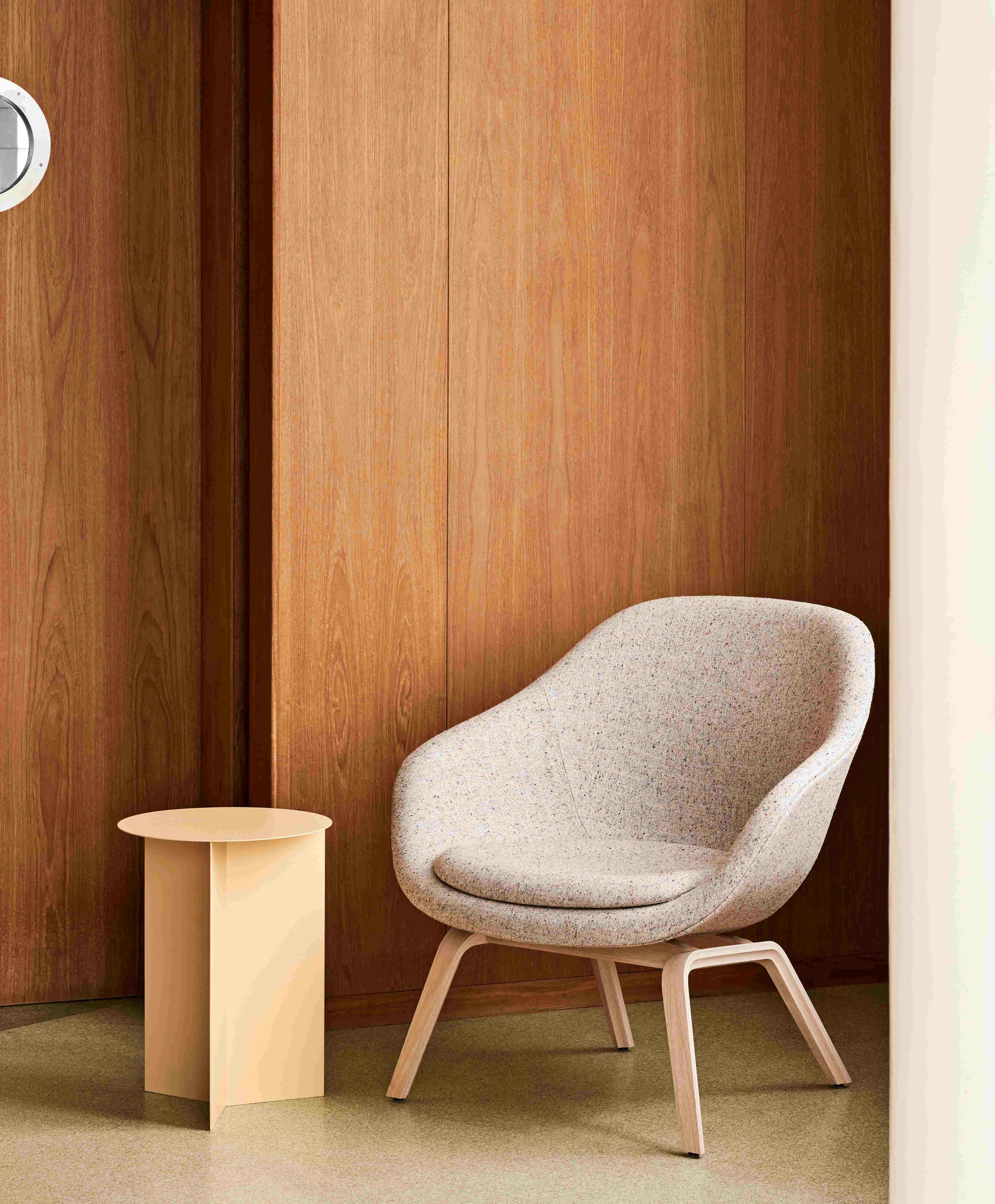 AAL 83 / 低背休閒椅