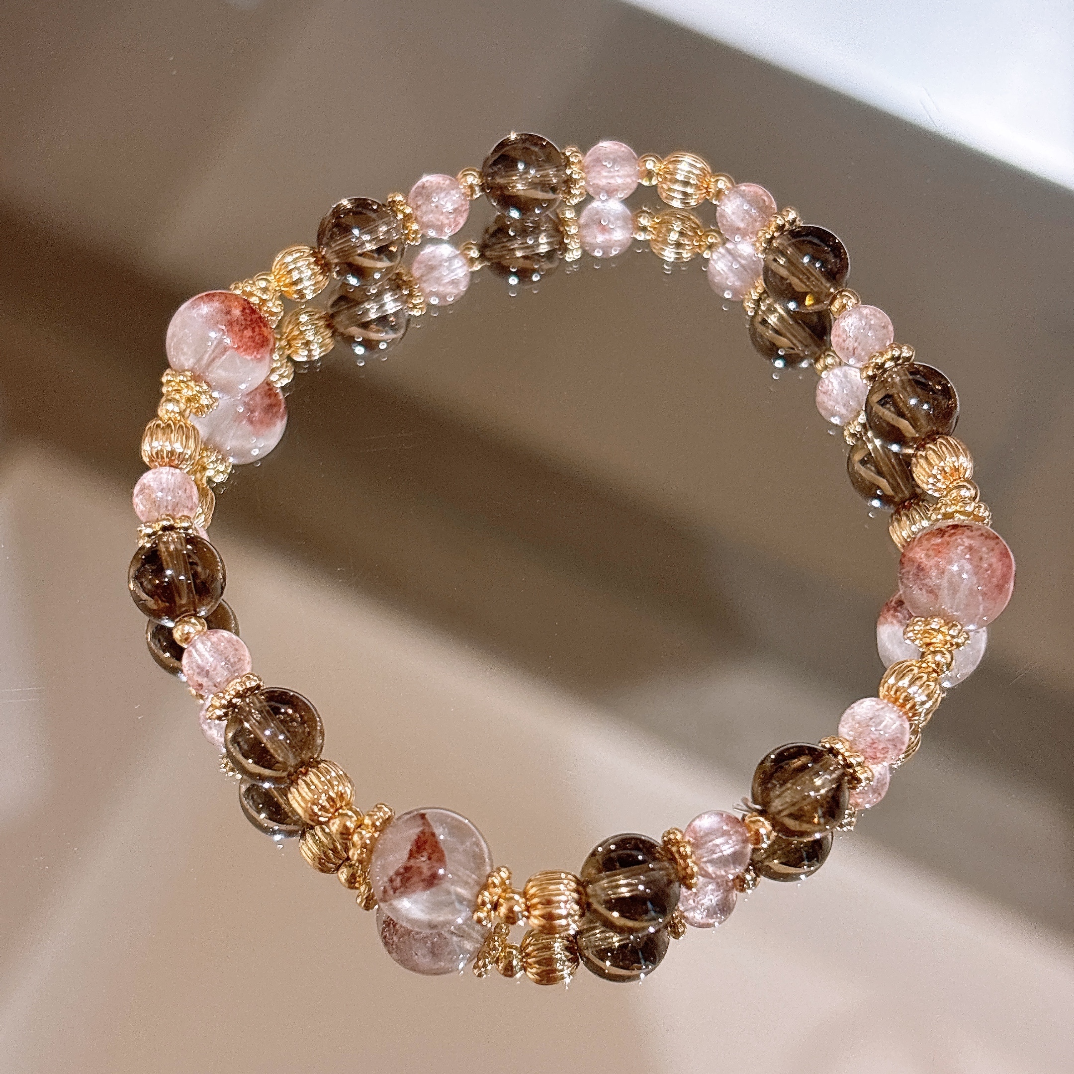 平衡能量 | 安然之境｜金字塔紅幽茶晶《彈力繩繩款》