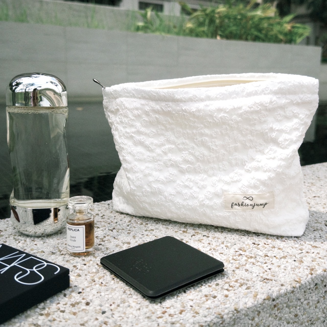 （現貨）FASHIONJUMP Home - Jacquard Cosmetic Pouch 緹花化妝包 / 收納包