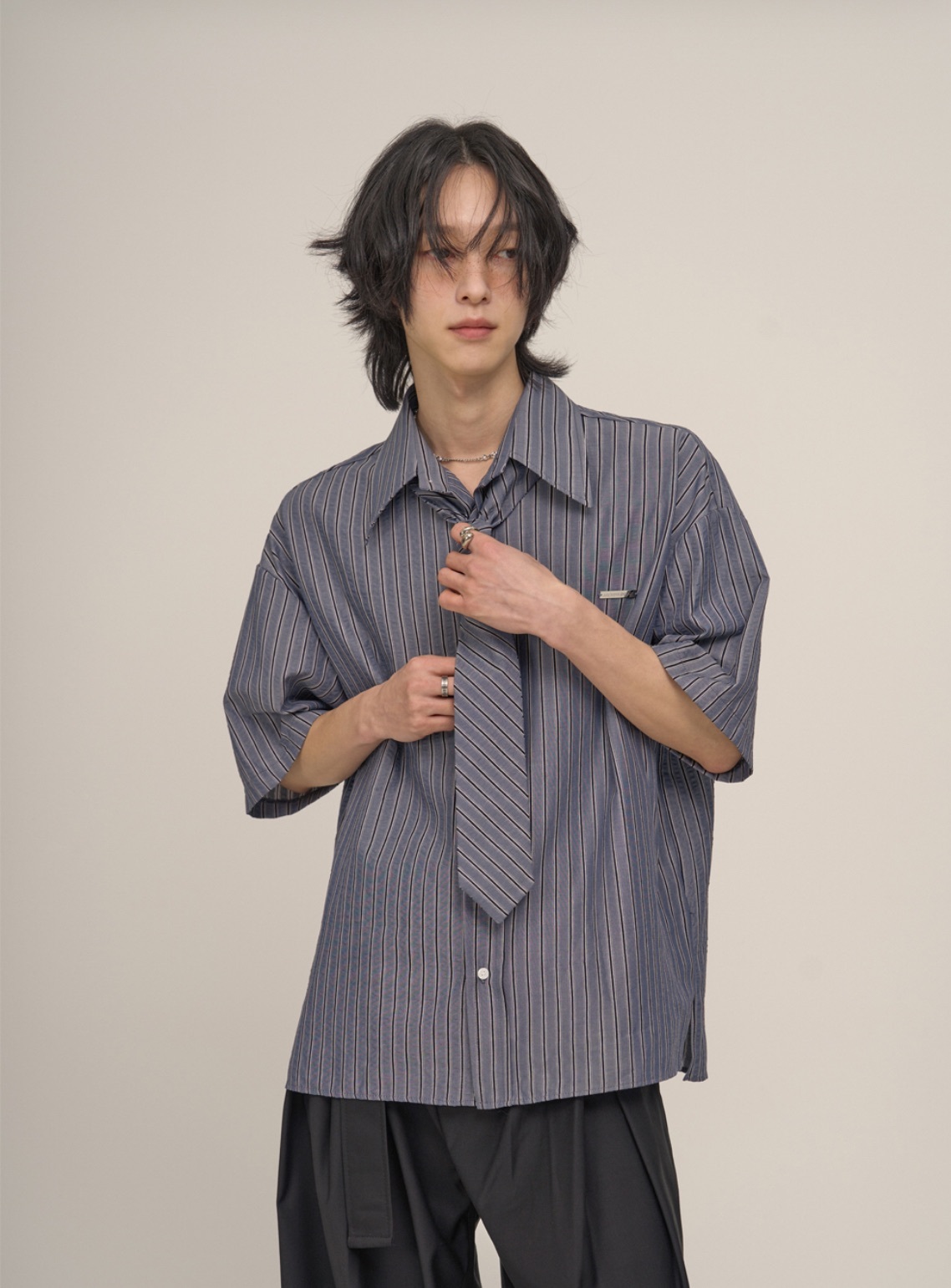 學院風條紋休閒領帶襯衫