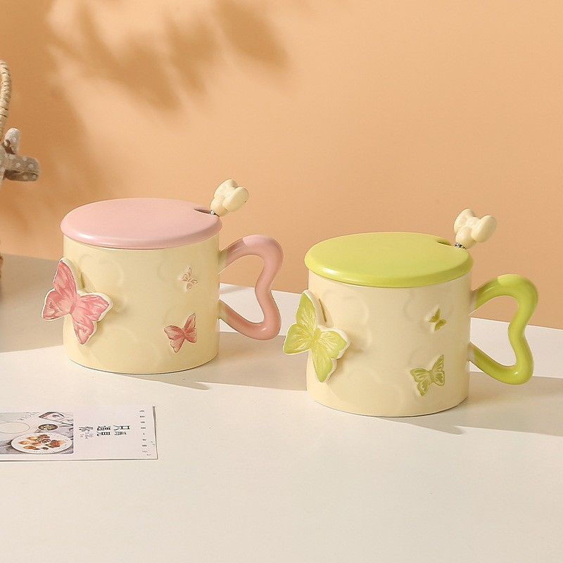 Fluttering Butterfly Mug with Lid and Spoon