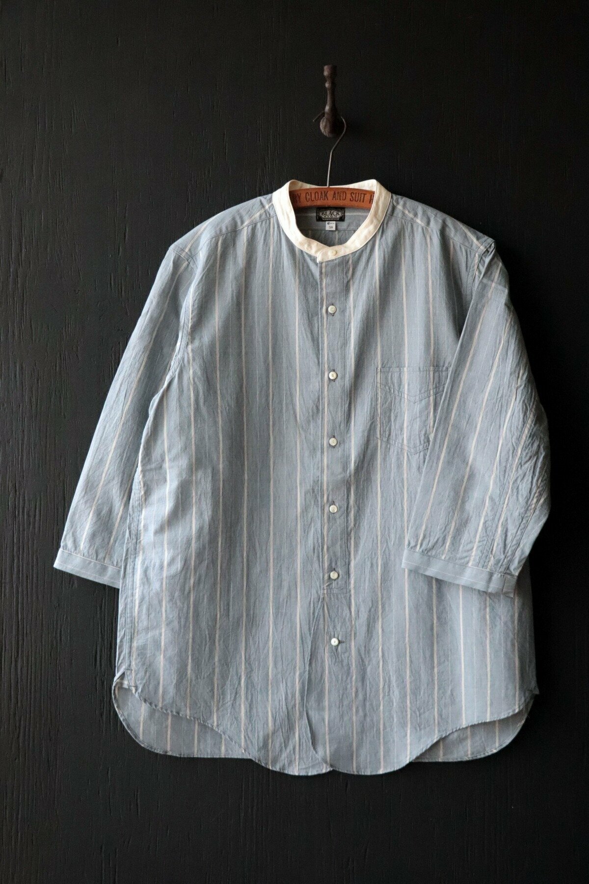 Black Sign Antique Stripe Band Collar Shirt / Ice Blue