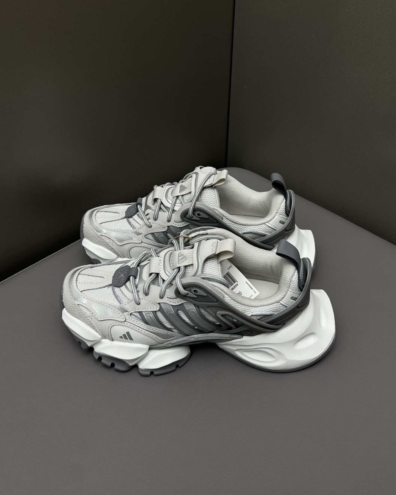 【Focus Store】預購 Adidas XLG Runner Deluxe FOS "White Grey" 白灰漸層 IH1583