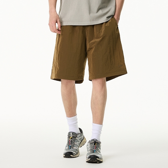 5M24 日系復古素色直筒休閒短褲 三色