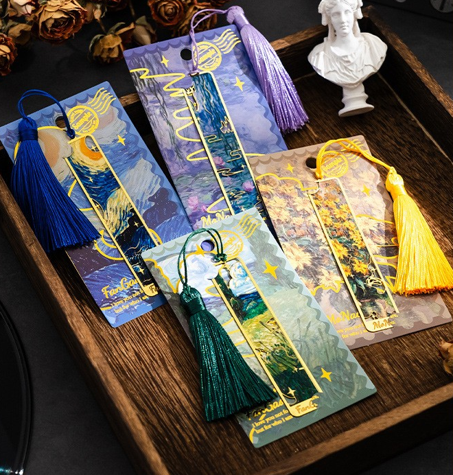 Chinese-Style Hollow Metal Bookmark with Tassel