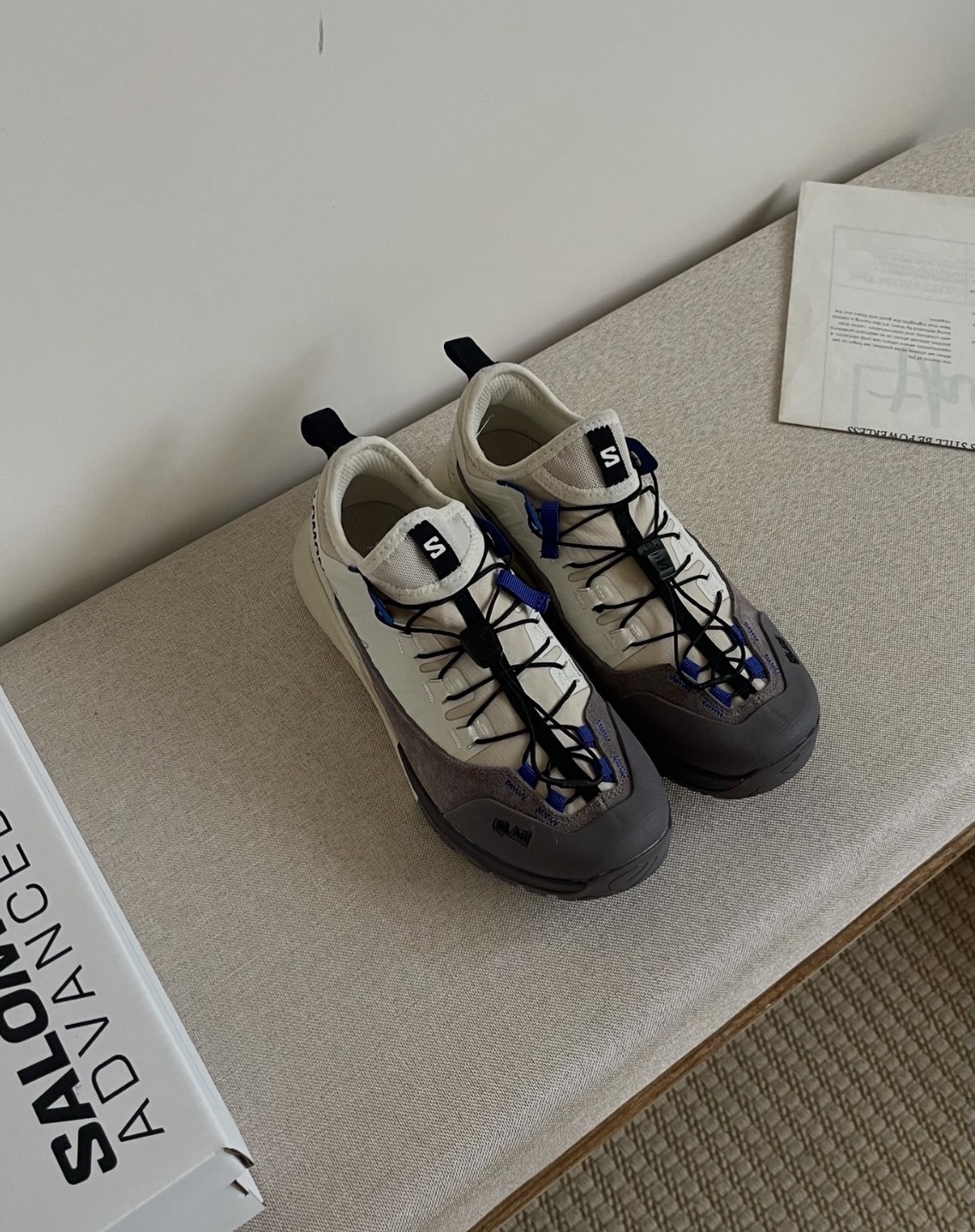 Salomon Alpinway 米白徒步鞋