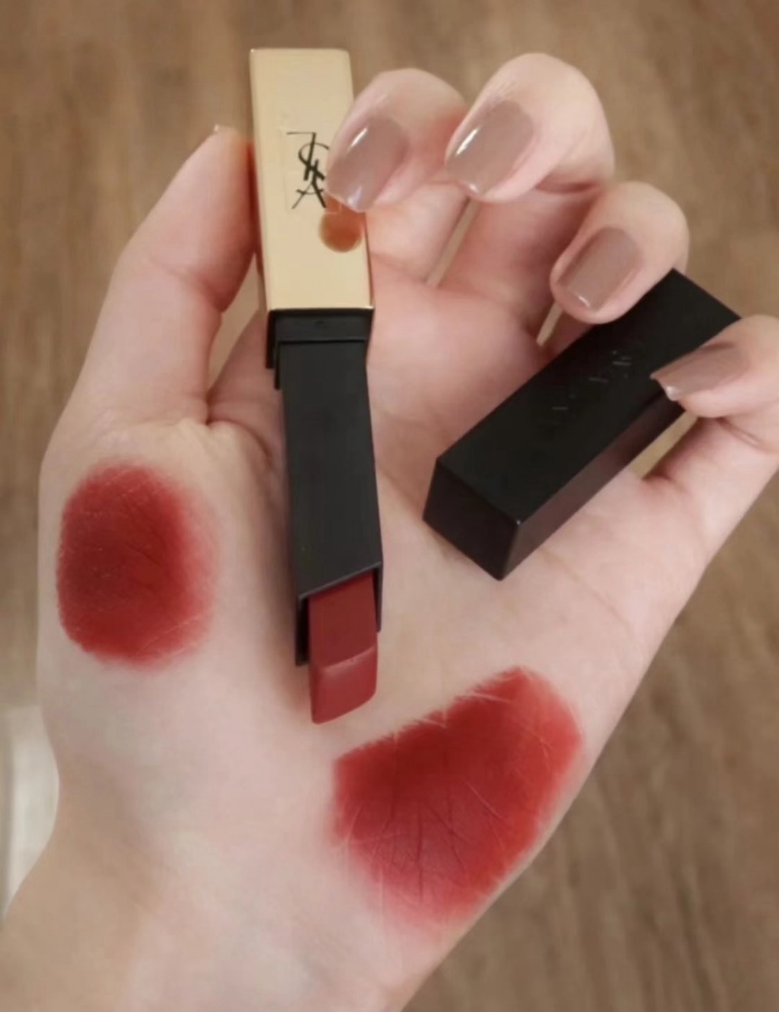 <快速出貨> YSL 小金條 奢華緞面絲絨唇膏 #32