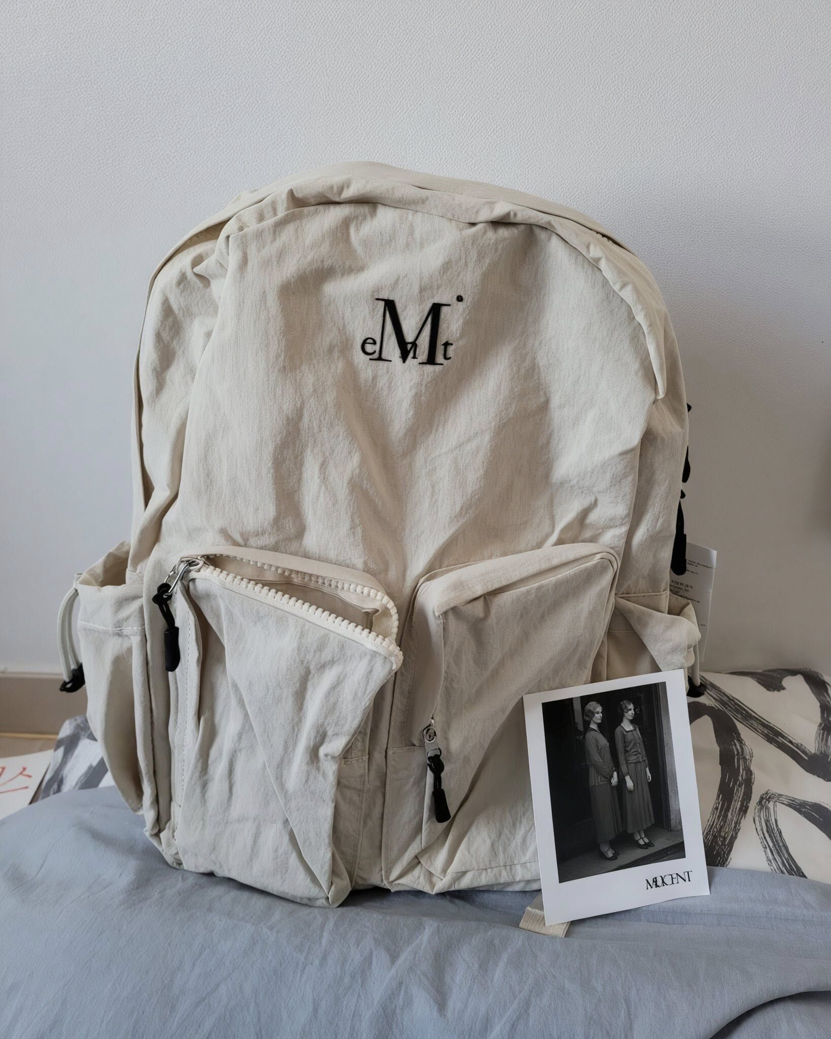 Mucent RION 刺繡雙肩包