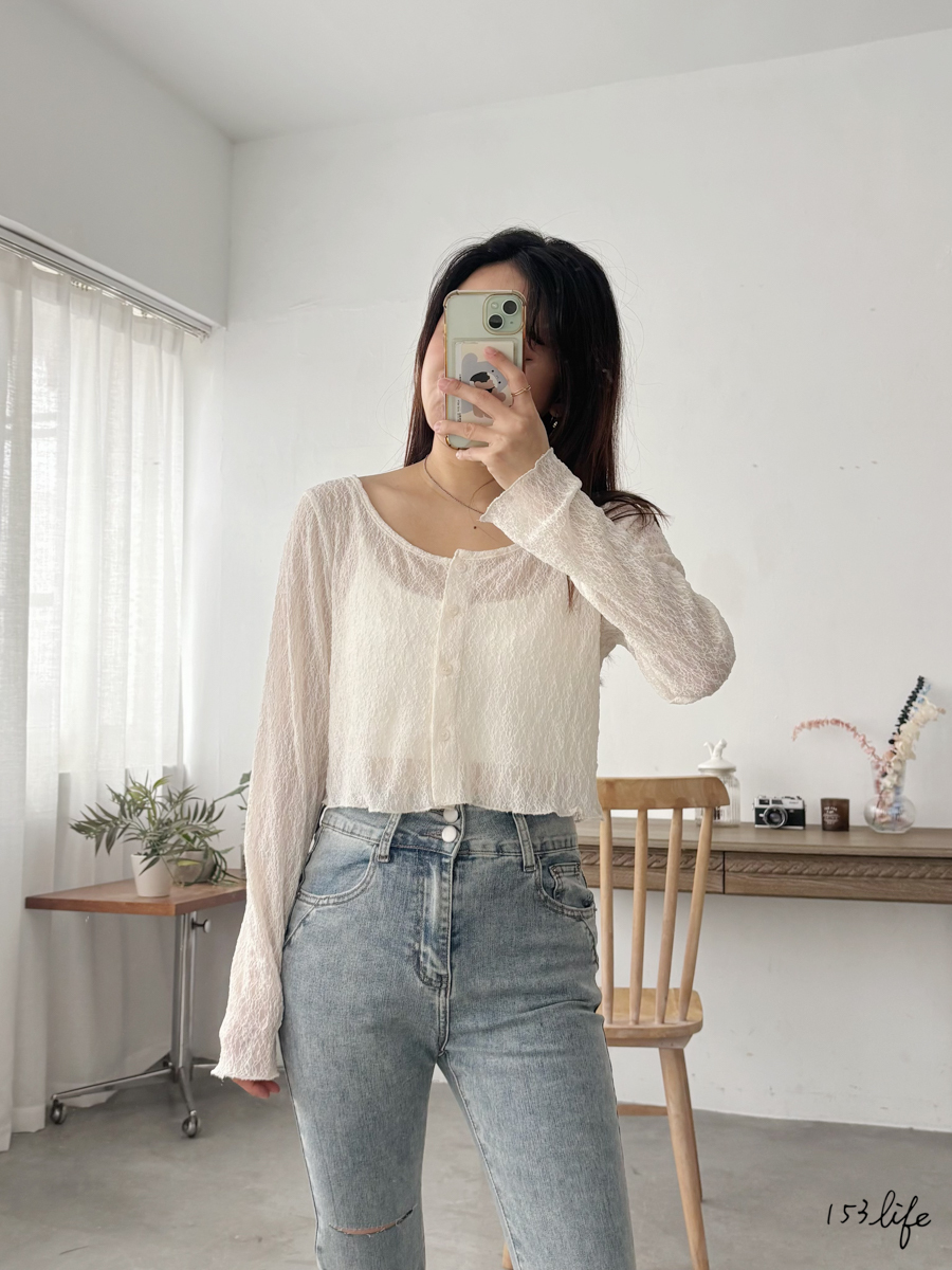 |現貨|氣質短版捲邊蕾絲排釦上衣(3色)
