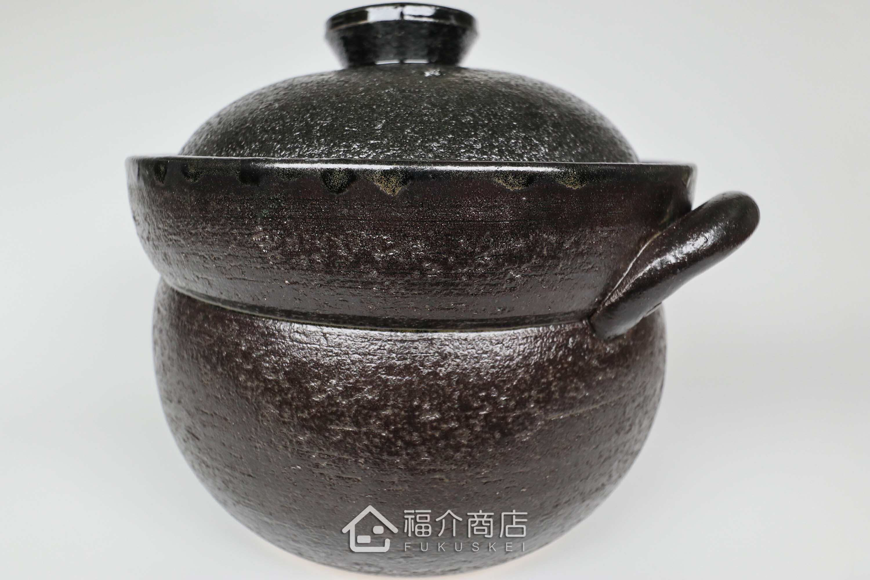 煮飯用陶瓷材質的飯鍋