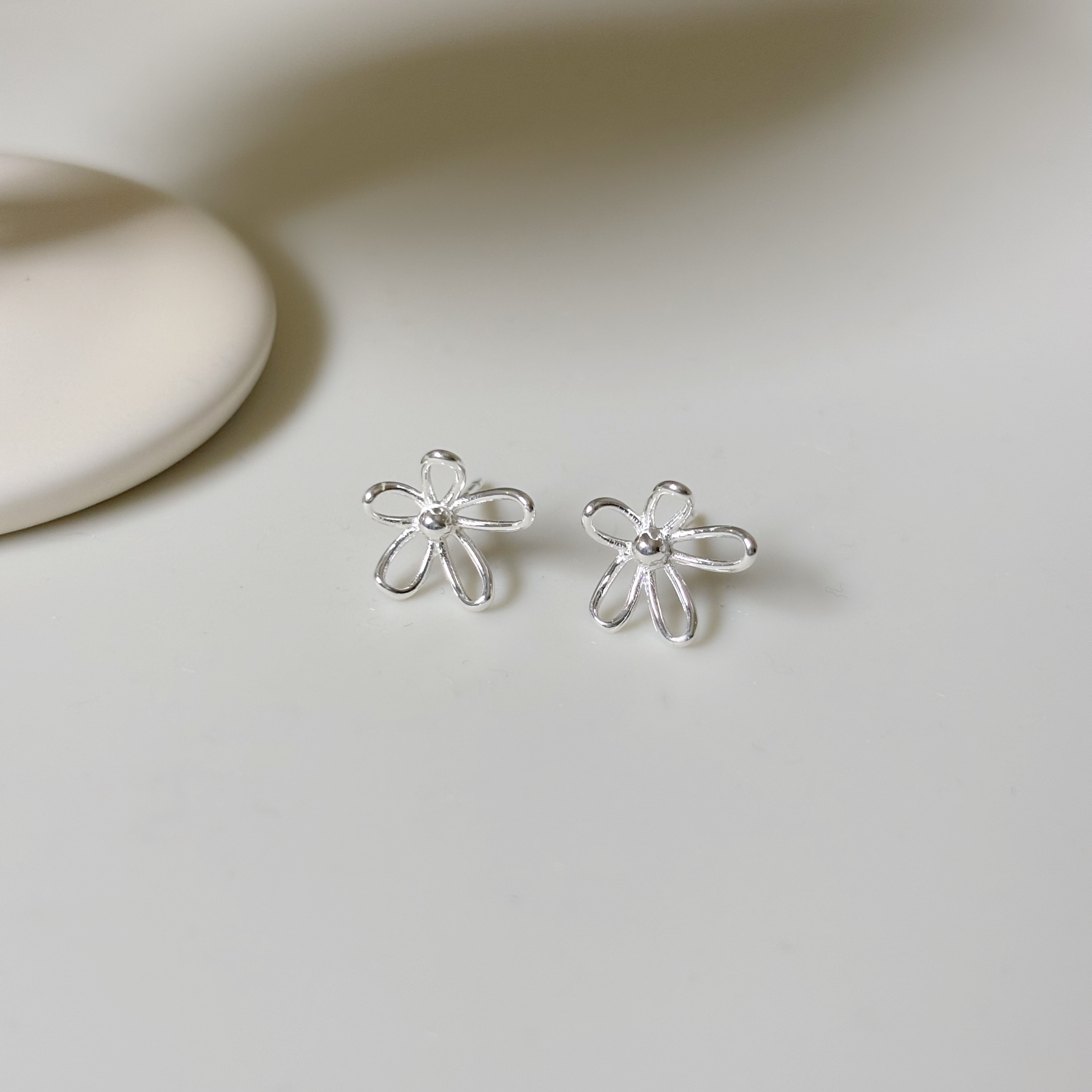 不規則線條花朵耳環