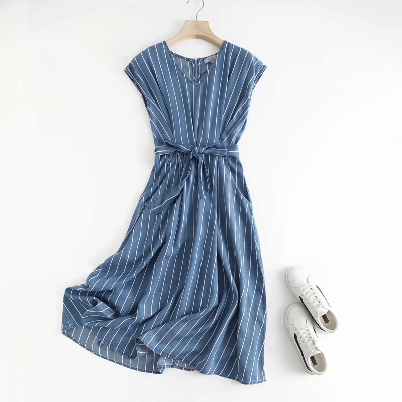 V領直條紋牛仔洋裝 兩色
