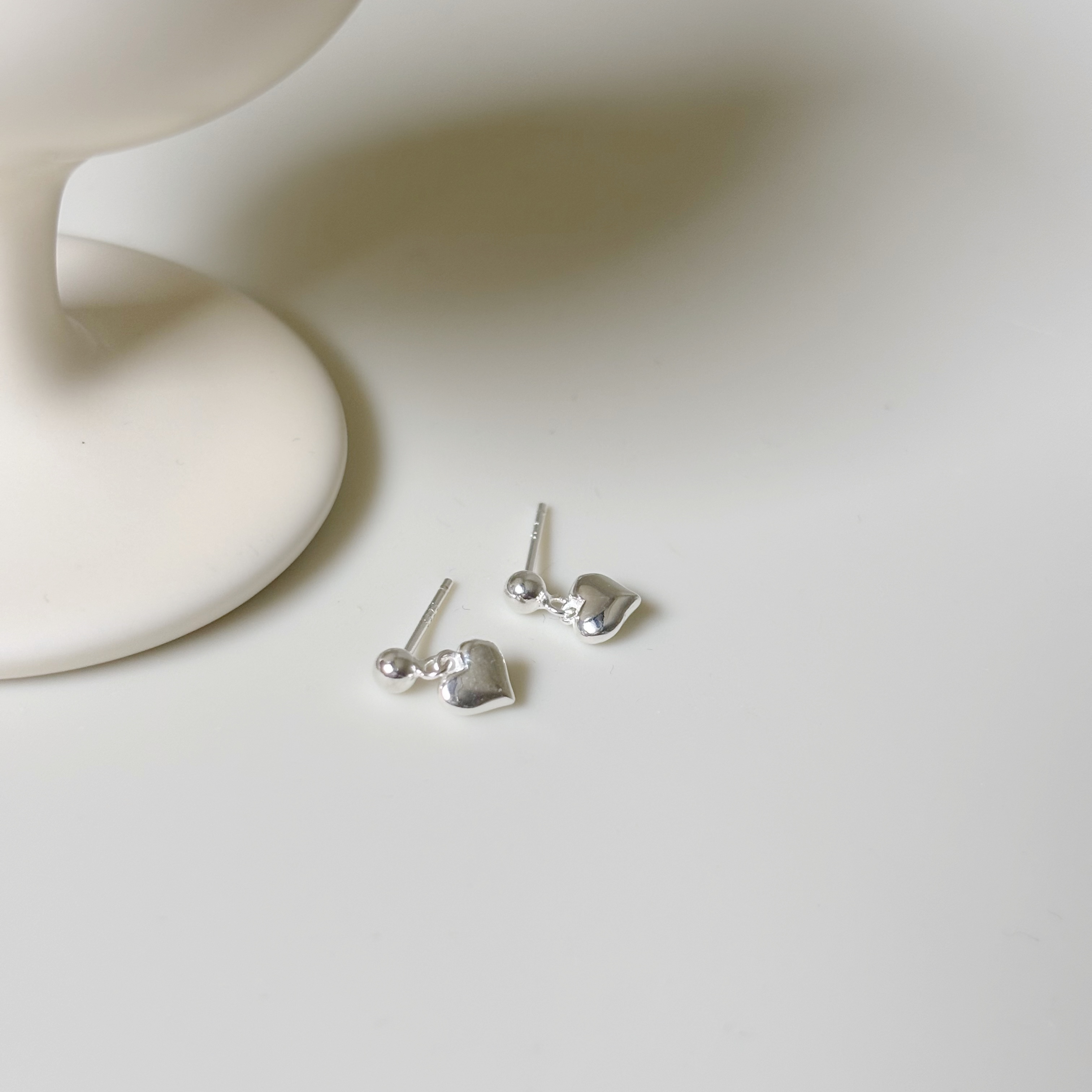 小珠晃晃愛心耳環