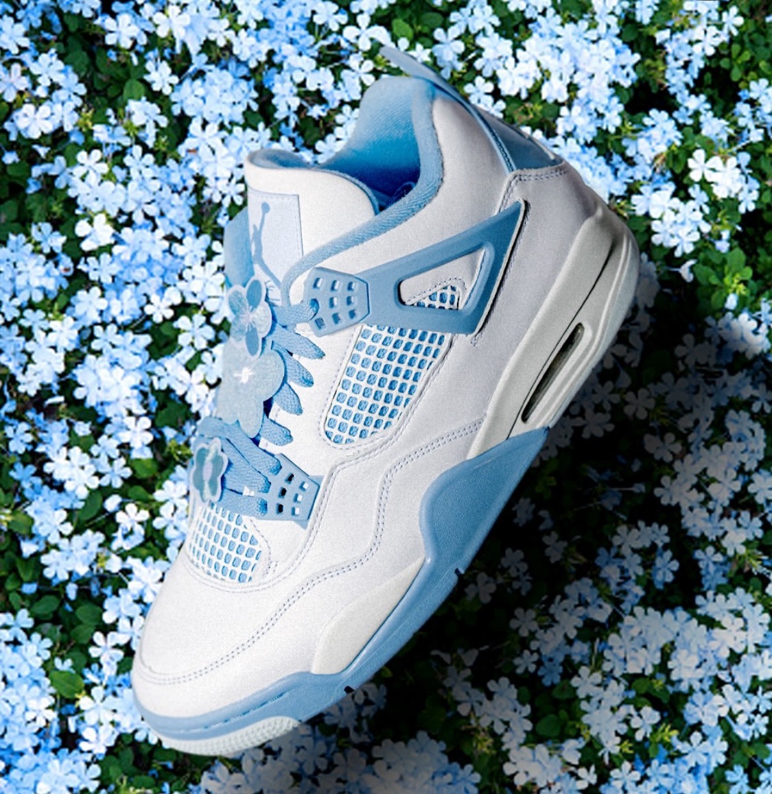 【Focus Store】預購 Nike Air Jordan 4 Retro Wmns "Forget Me Not" 勿忘我 花朵 天空藍 女款 HV0823-100