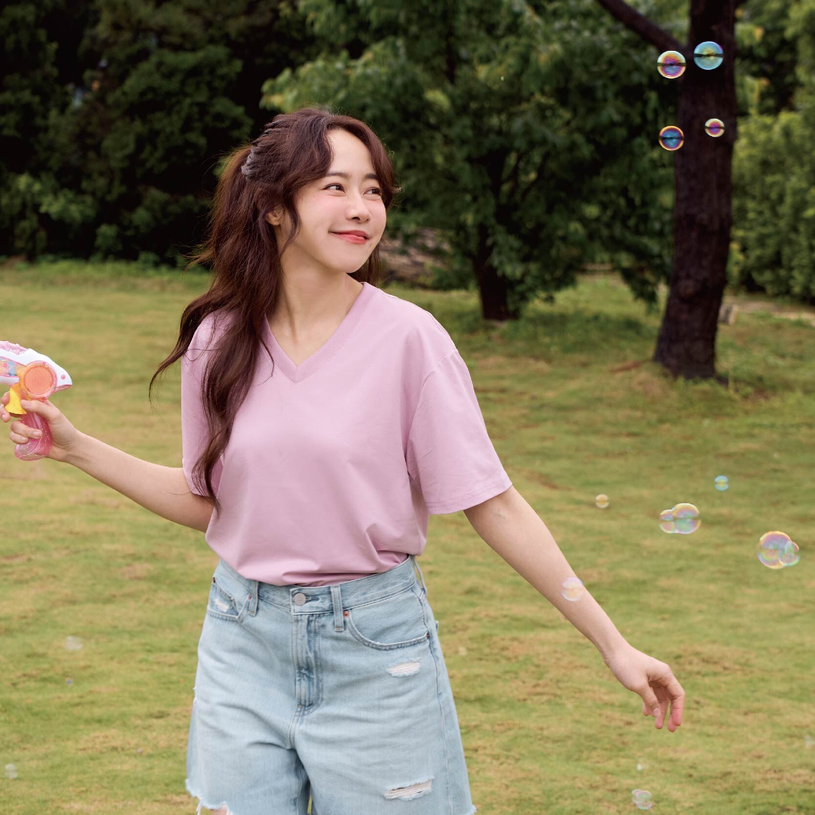 Sorona冰感認證-V領透沁涼感素Ｔ-藕粉