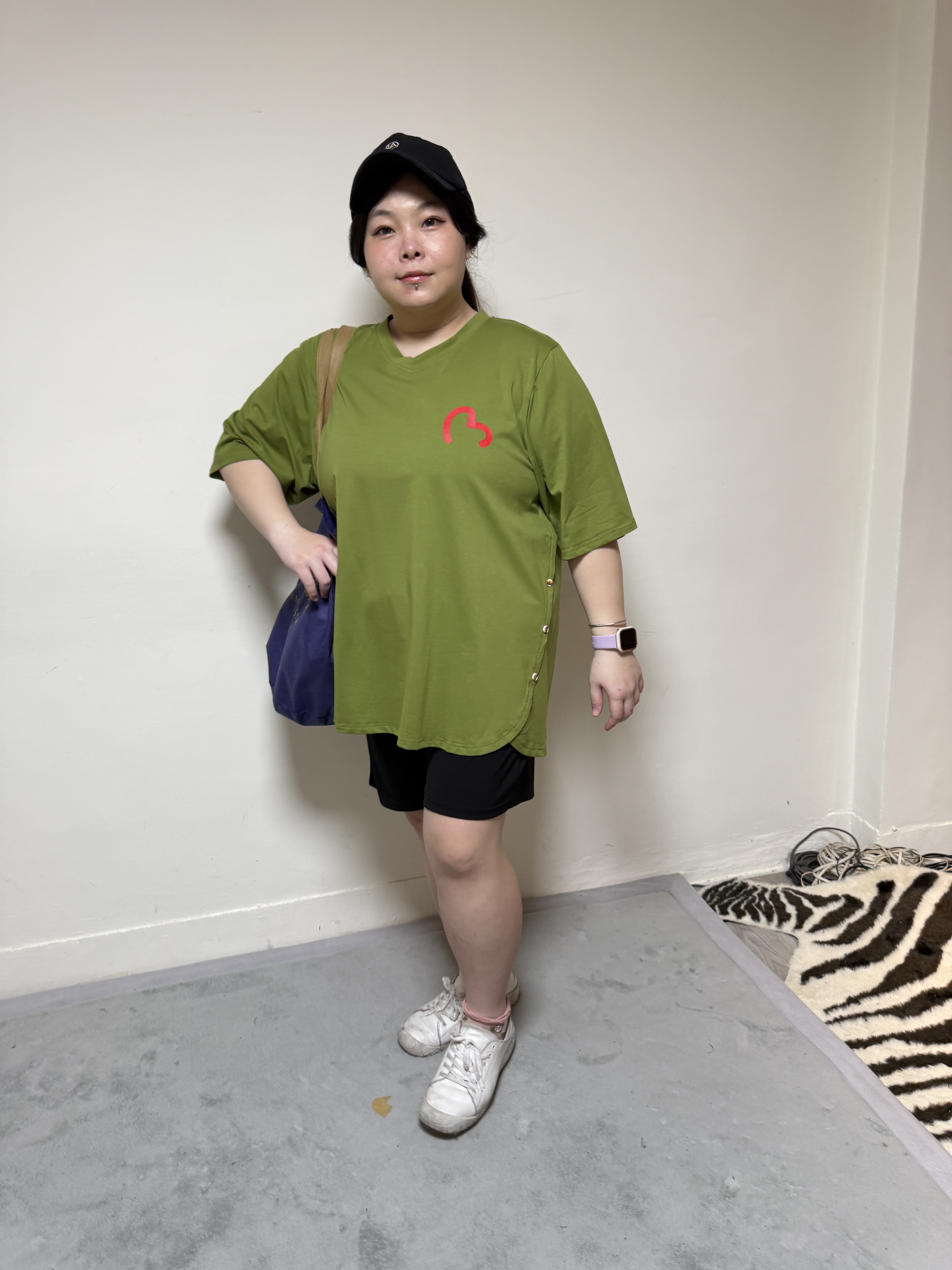 52吋 - 涼感彈力棉T恤 - 可愛愛心設計[25005] - 亮亮大尺碼