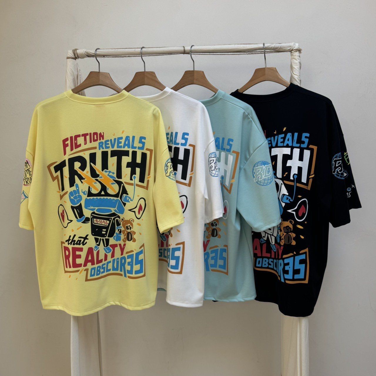 英文圖案字短袖Tee BY ATTENTION-389T