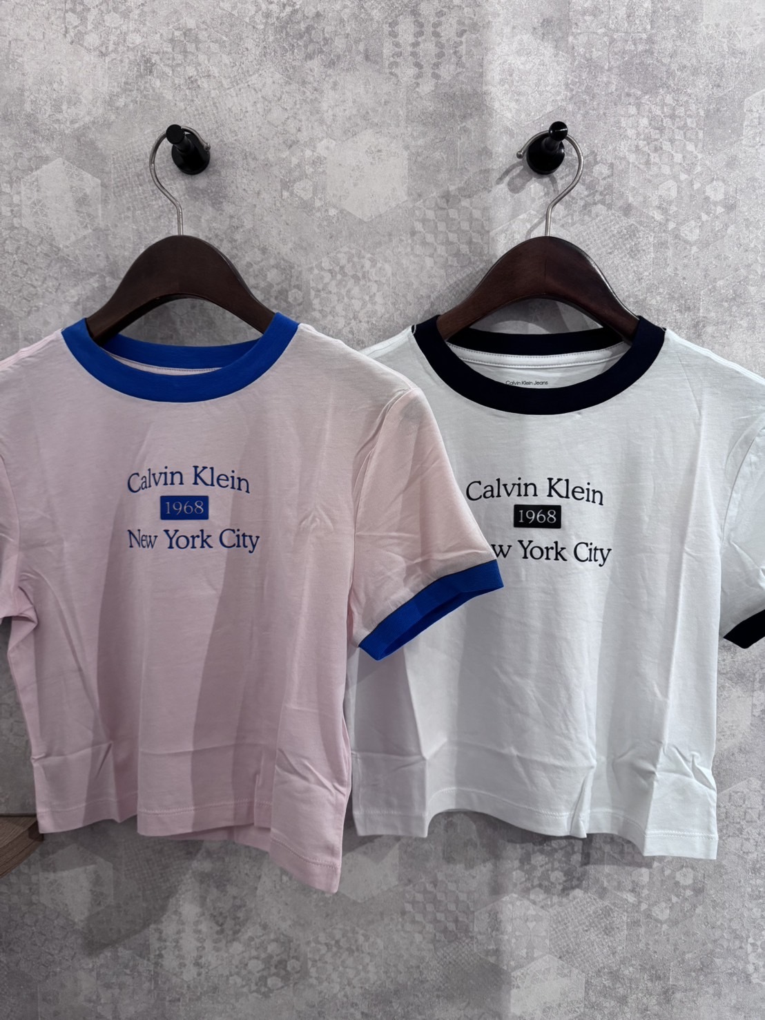 Calvin Klein CK 女款 滾邊 短版 短袖上衣 短袖 短T