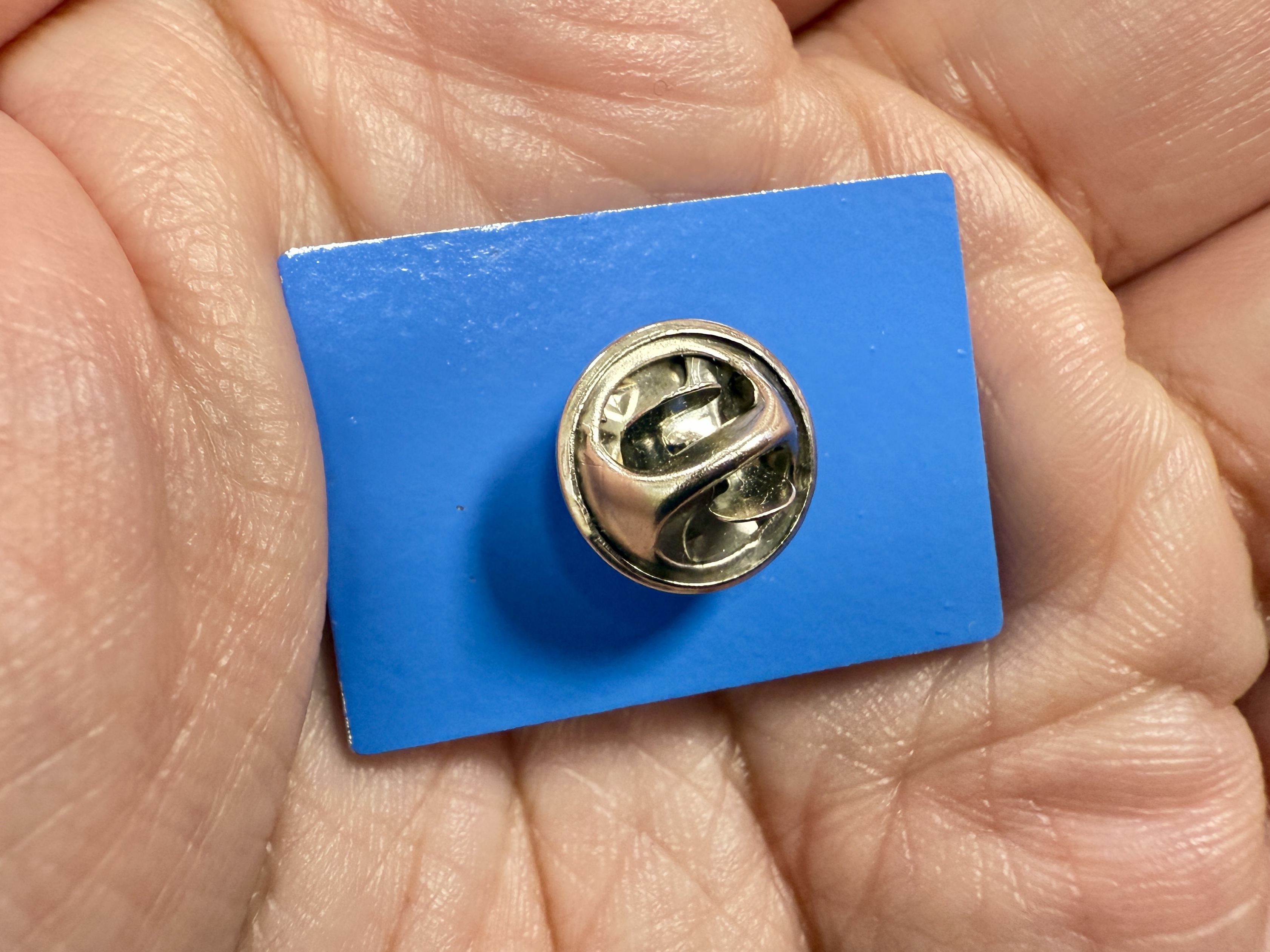 KAVU Brand Logo #襟章 #香港限定