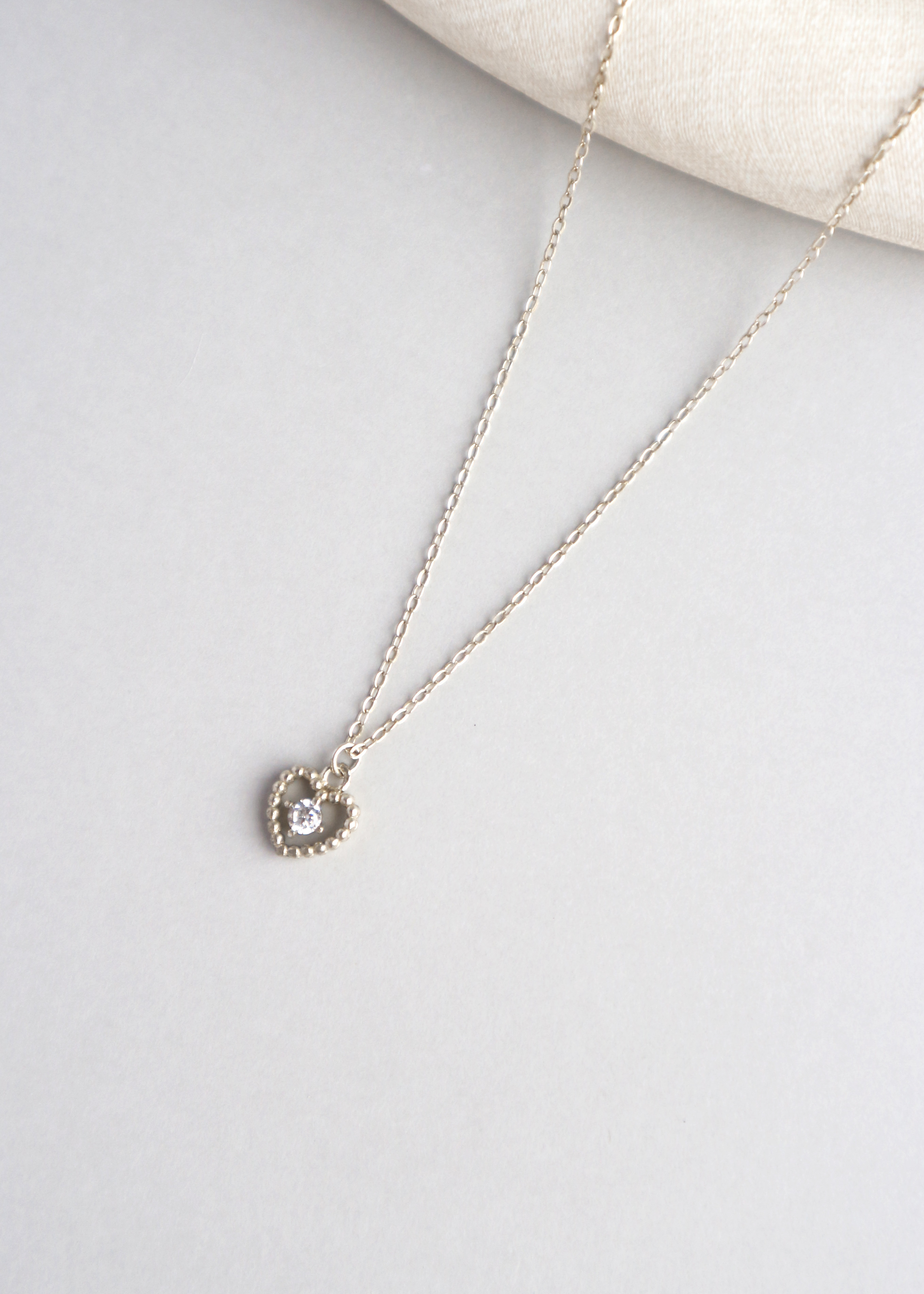 愛心簍空鑽純銀項鍊