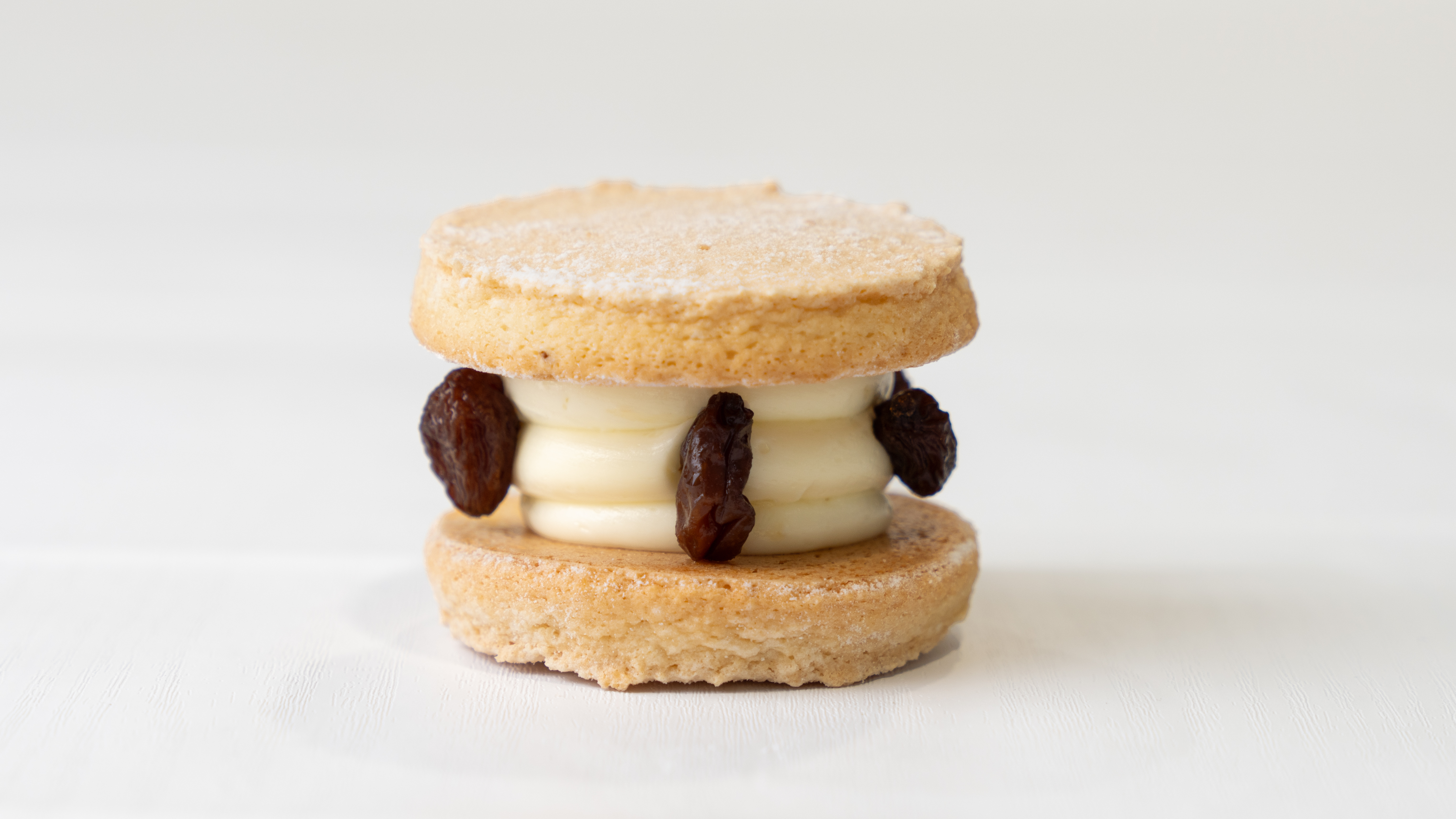 Rum-Soaked Raisin Dacquoise (6入裝)
