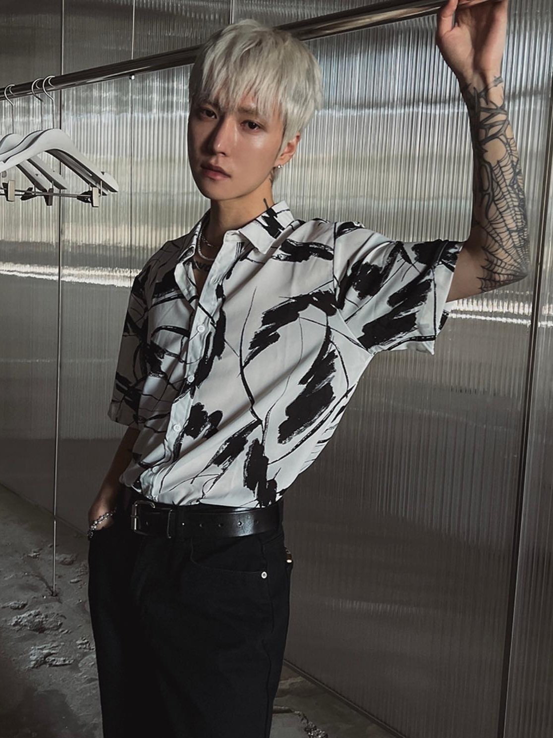 南方繪畫雪紡短袖襯衫