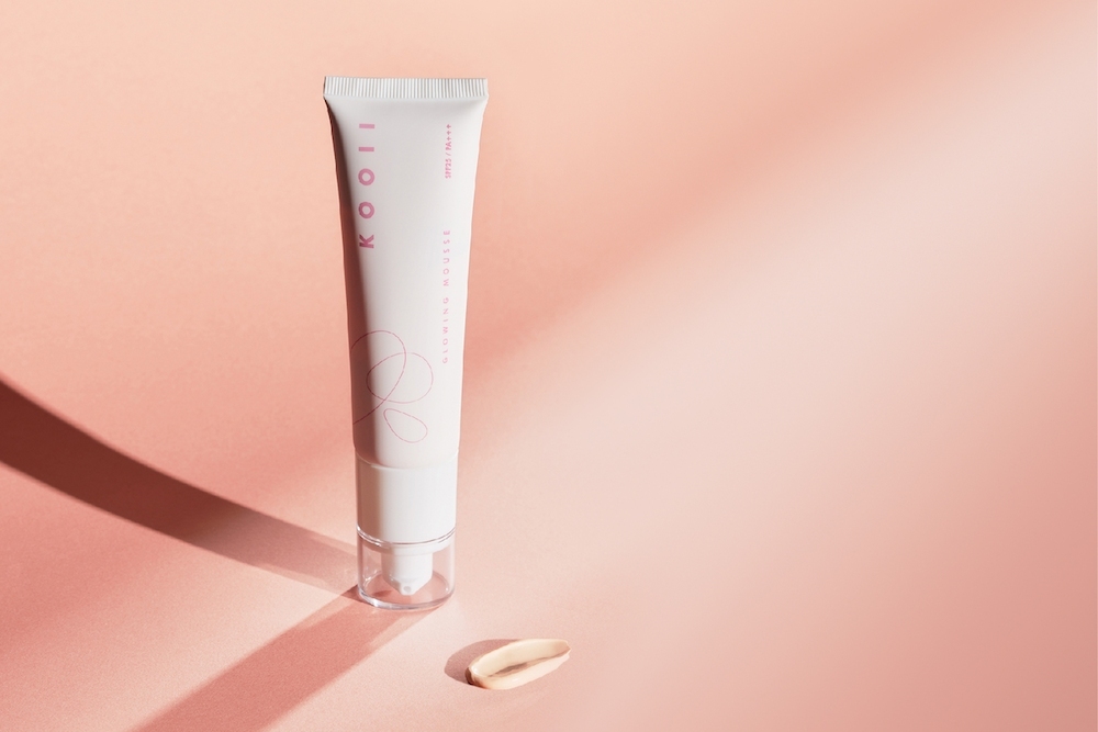 KOOII|可以發光妝感防曬慕斯