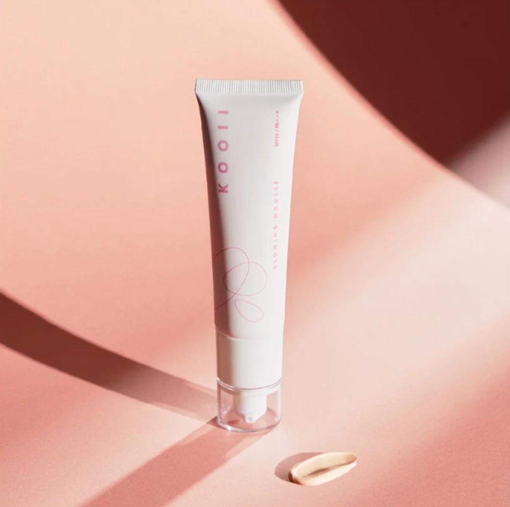 KOOII 可以發光妝感防曬慕斯