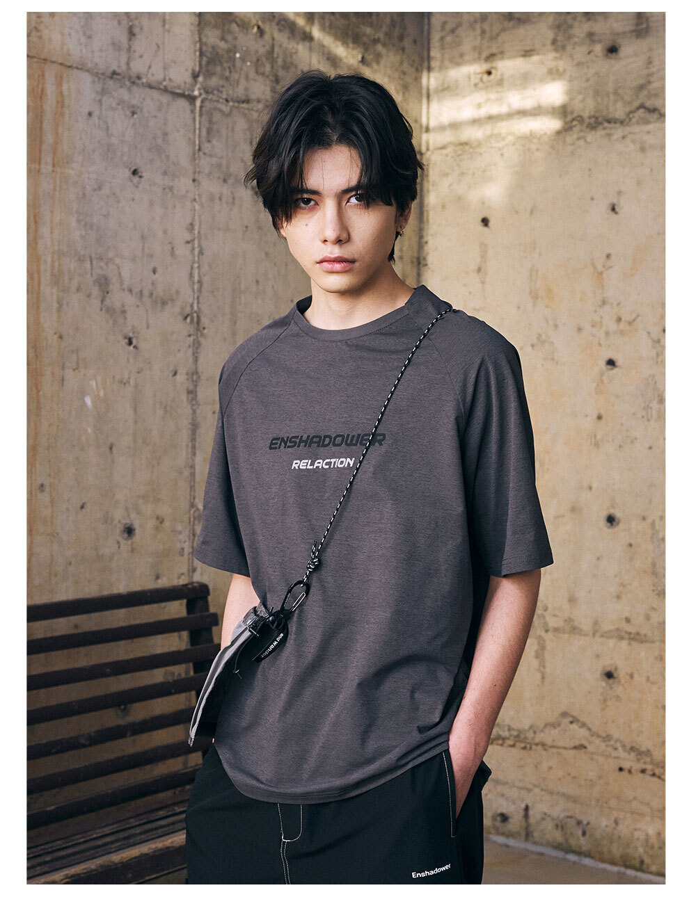 Enshadower隱密者 LOGO吸濕速乾透氣圓領上衣