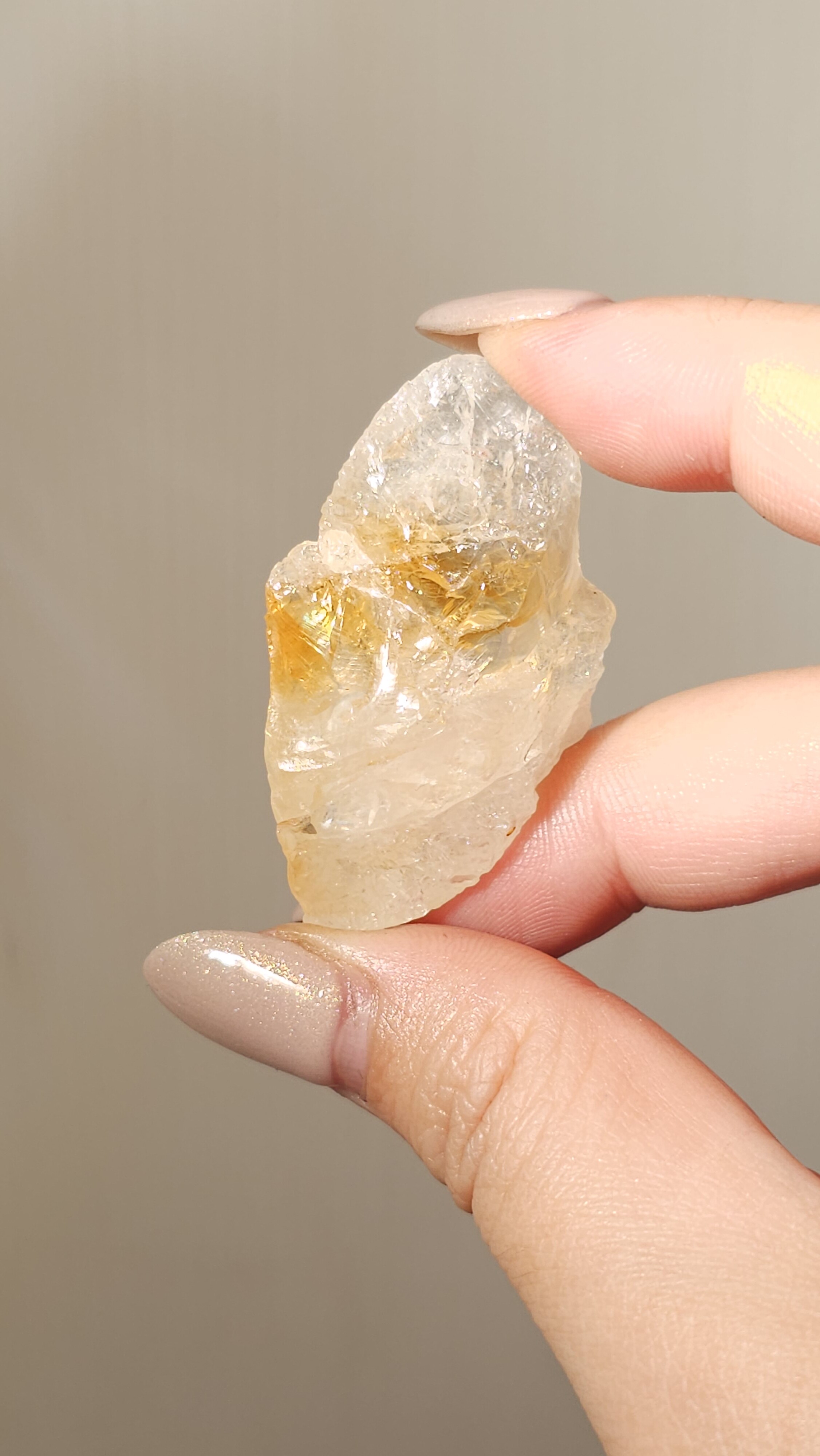 疑似熱處理的黃水晶 #1130