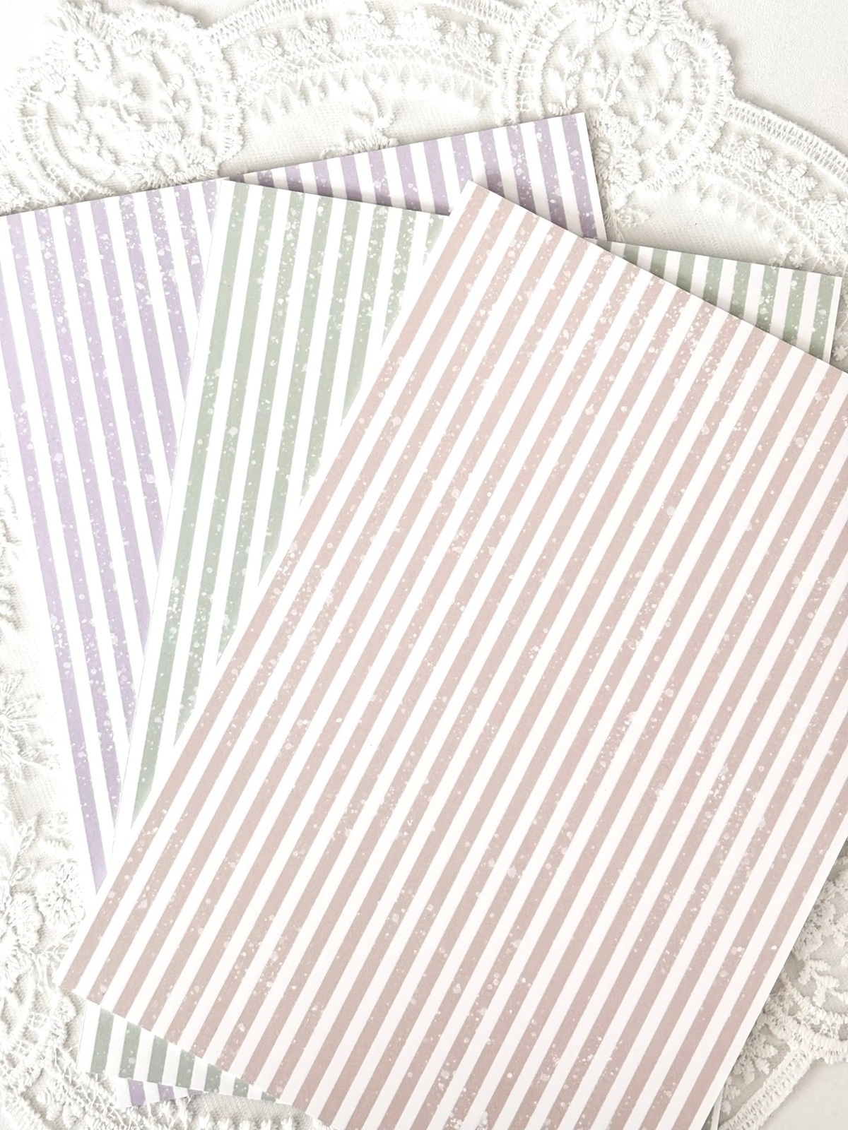 韓國 ggaggong．條紋背景紙 A5/雙面