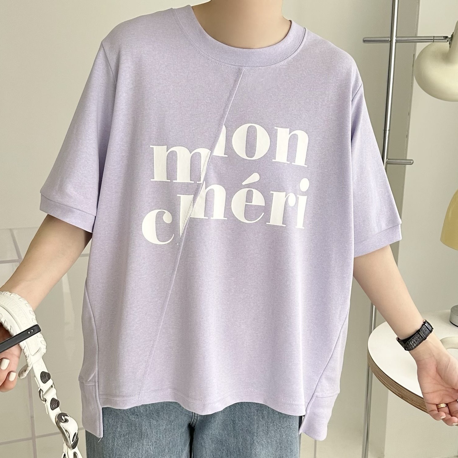 【BONNIE】斜拼英文字TOP