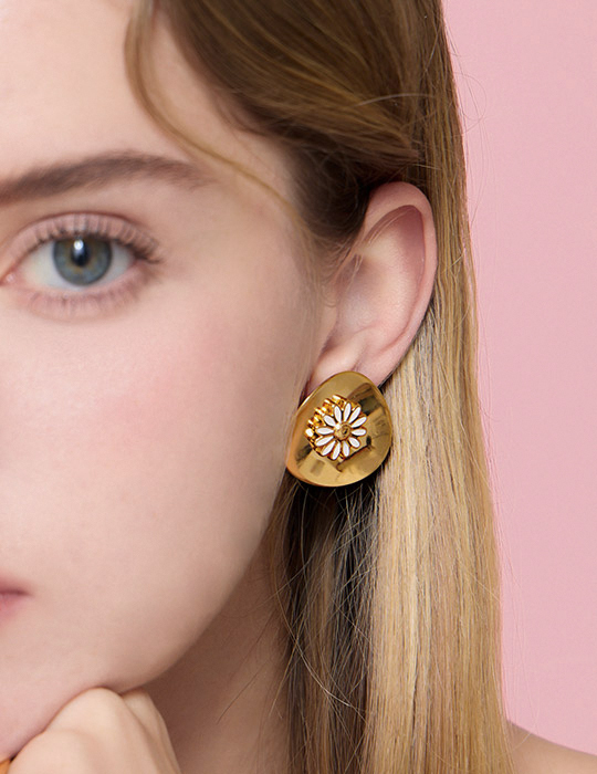 【鈦鋼】夏日雛菊不規則。針式耳環