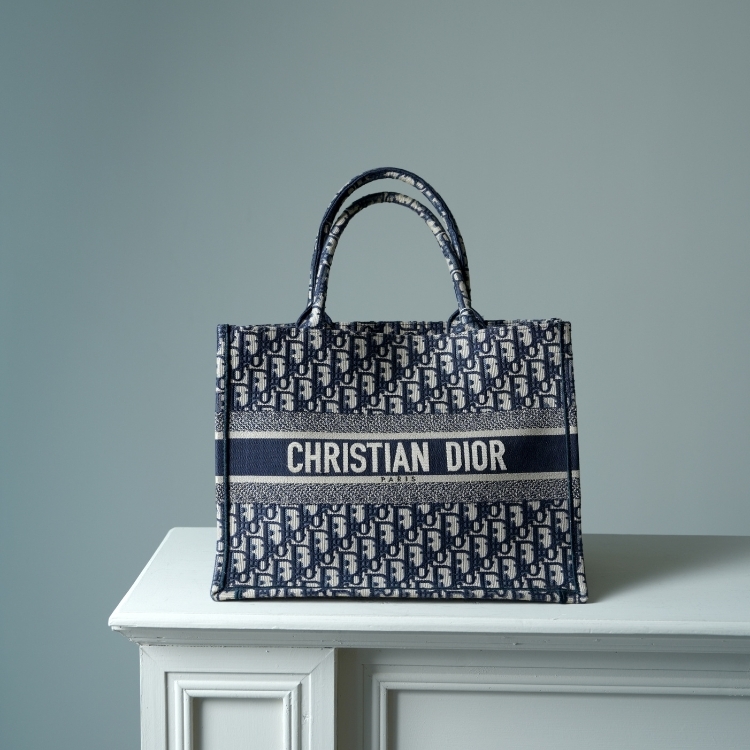 Dior 老花中號 Tote