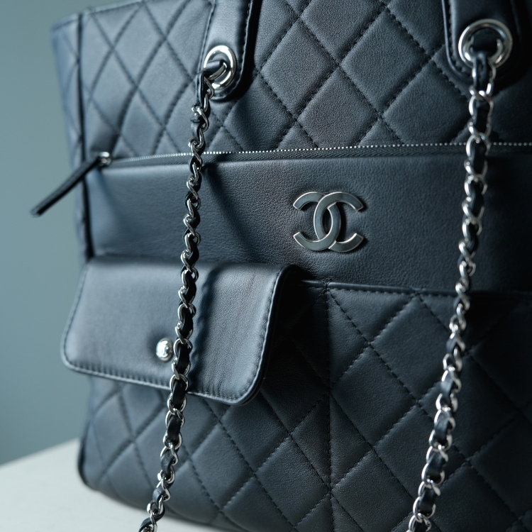 Chanel 黑銀牛皮托特包