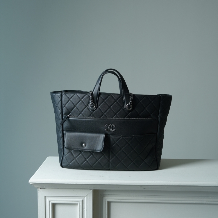 Chanel 黑銀牛皮托特包
