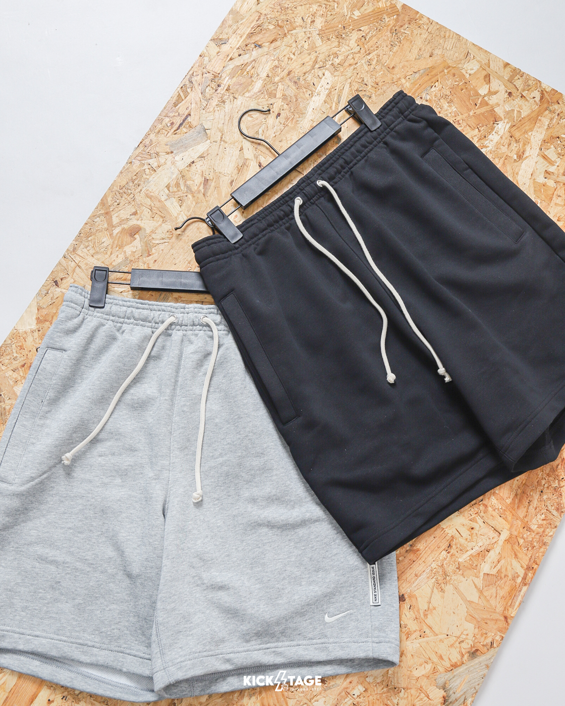男款 NIKE ISSUE Dri-FIT 8' 黑 灰 刺繡LOGO 抽繩 棉質 休閒 運動短褲【FZ0217】