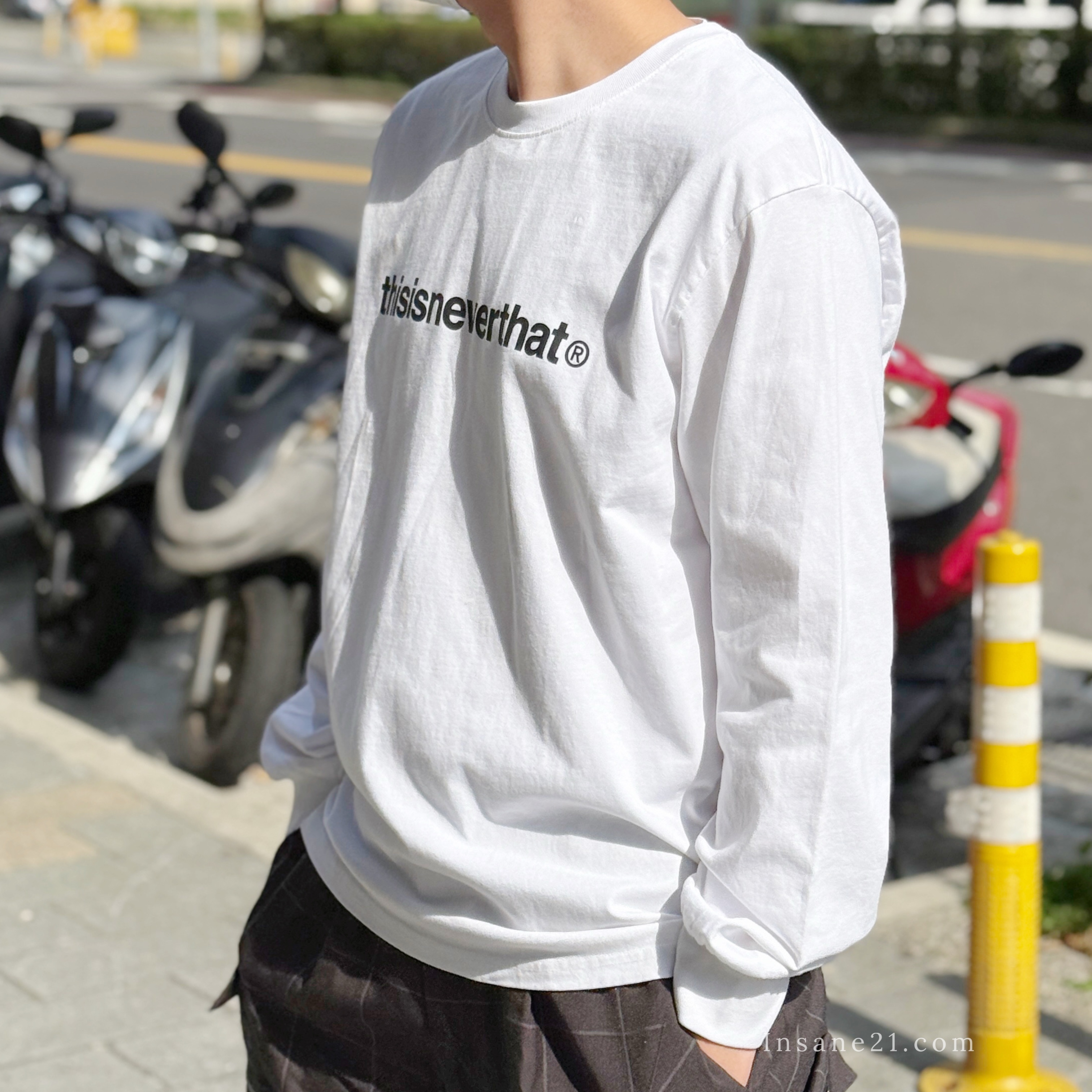 THISISNEVERTHAT 胸前 LOGO 字體 薄長袖