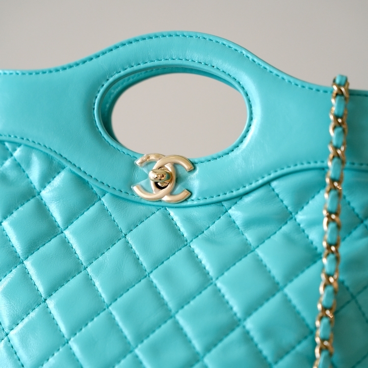 Chanel Tiffany藍 31 Mini