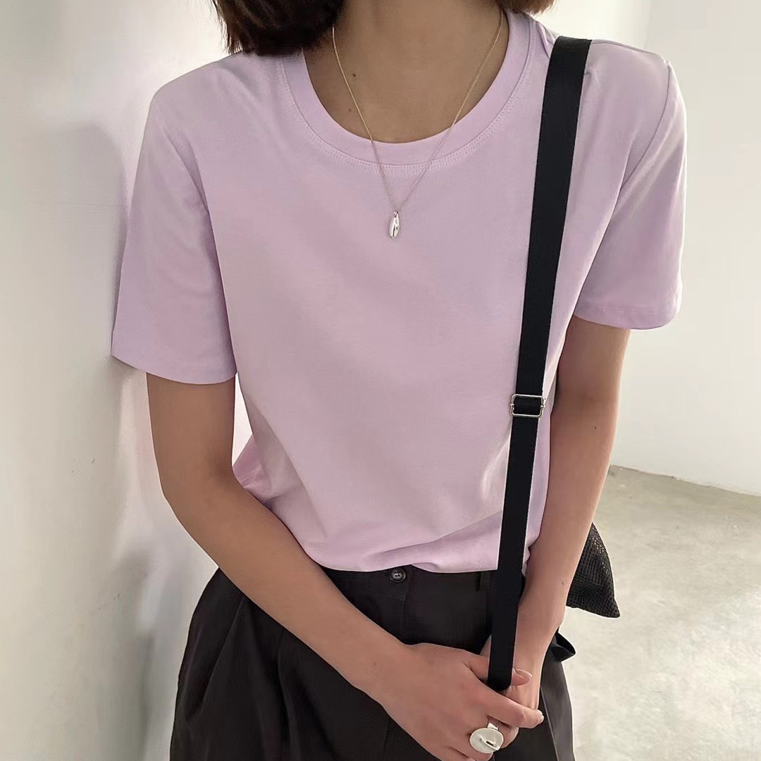 模特穿著#9195 質感修身短T淺紫正面照