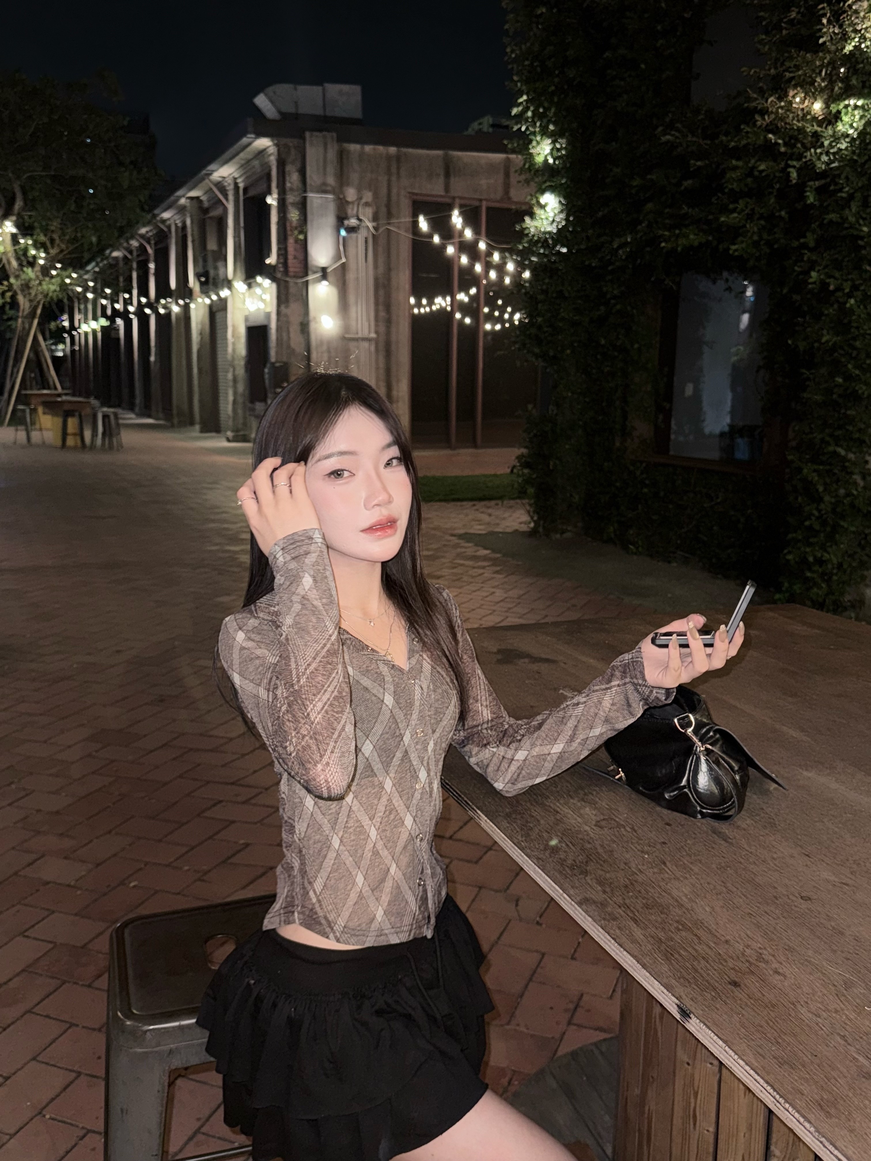 正韓 漢南洞時髦姊姊格紋透膚襯衫 2colors