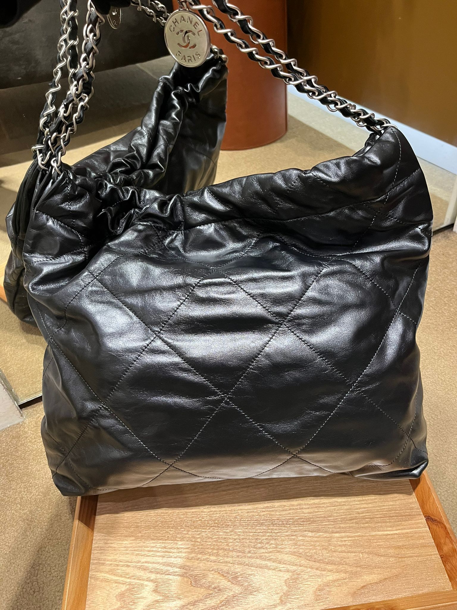 Chanel 小號 垃圾袋 黑銀 （二手 99%new）