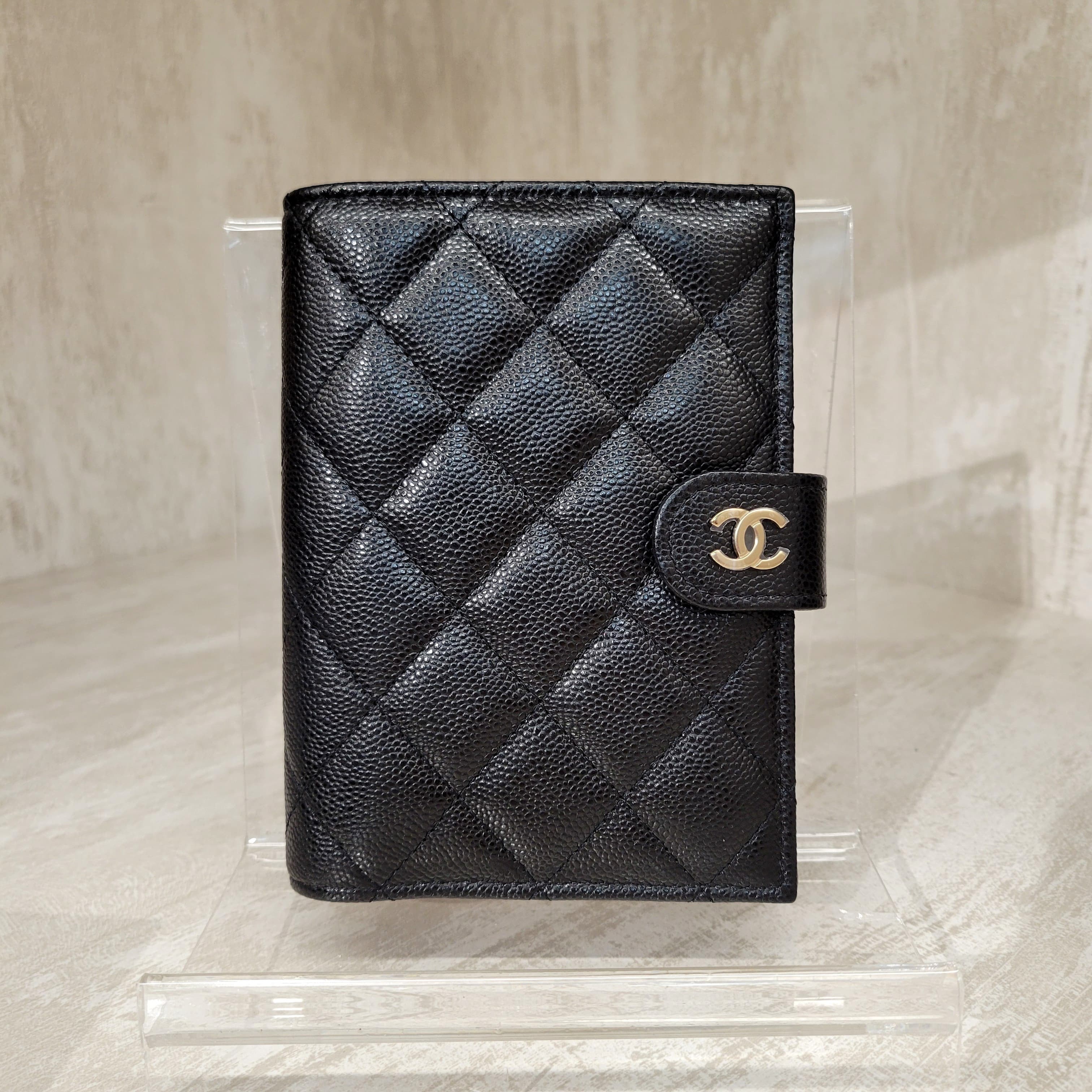 CHANEL AP3791 PASSPORT HOLDER BLACK GOLD  CAVIAR 護照萬用套 黑金