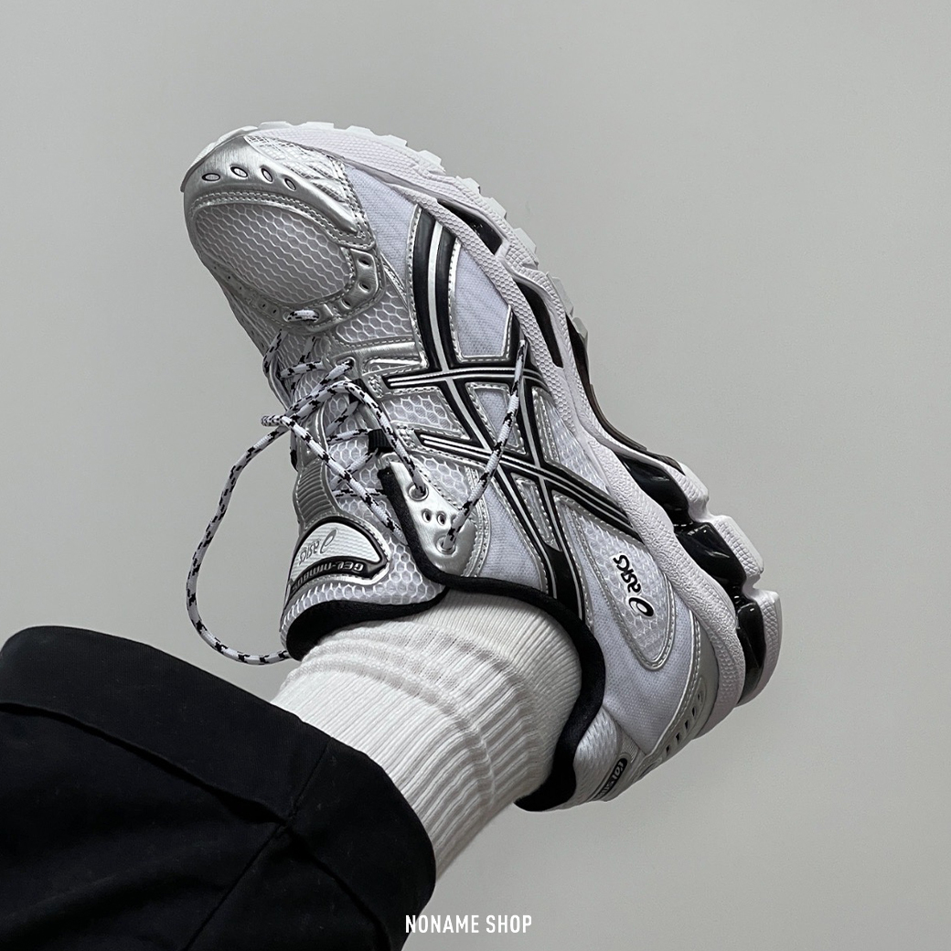 ASICS GEL-Nimbus 10.1 復古 陰陽 運動鞋 白銀 (男/女款)