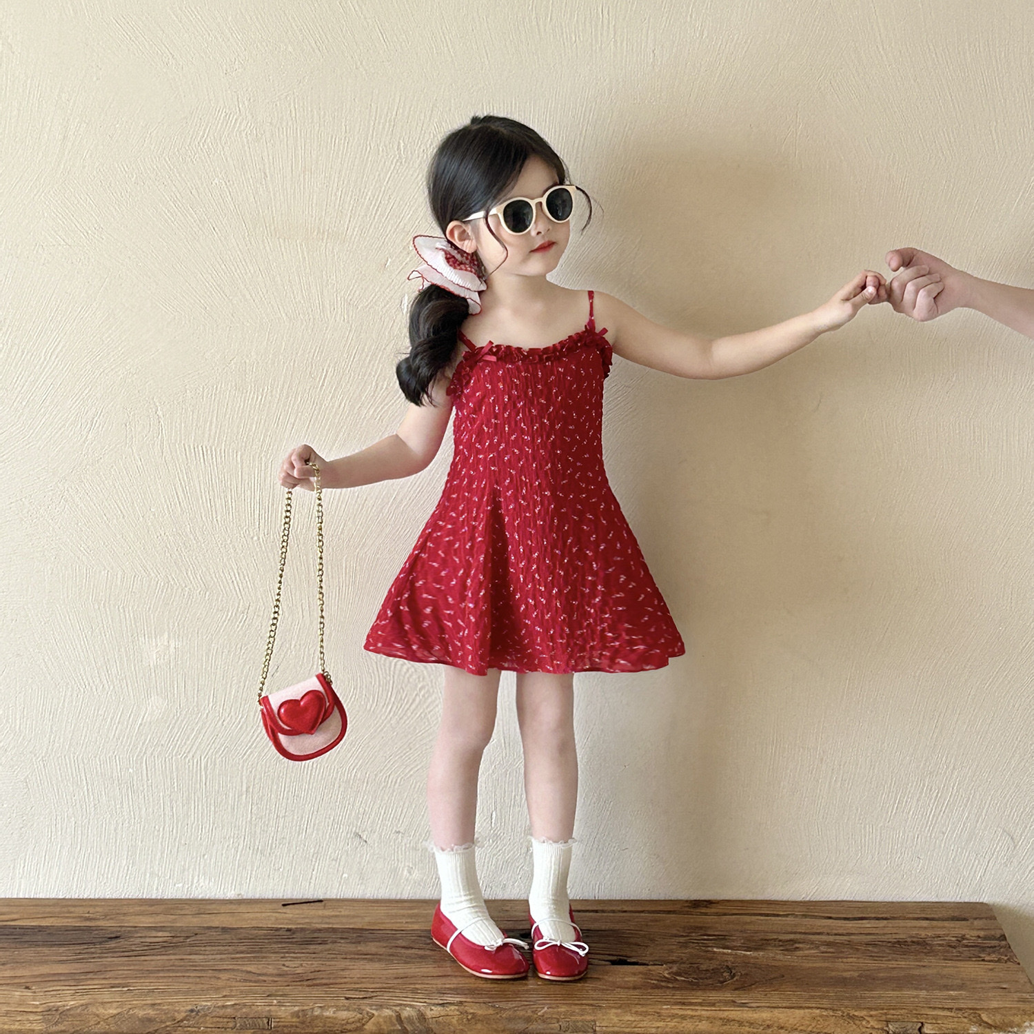 沙灘度假紅色小碎花修身吊帶洋裝