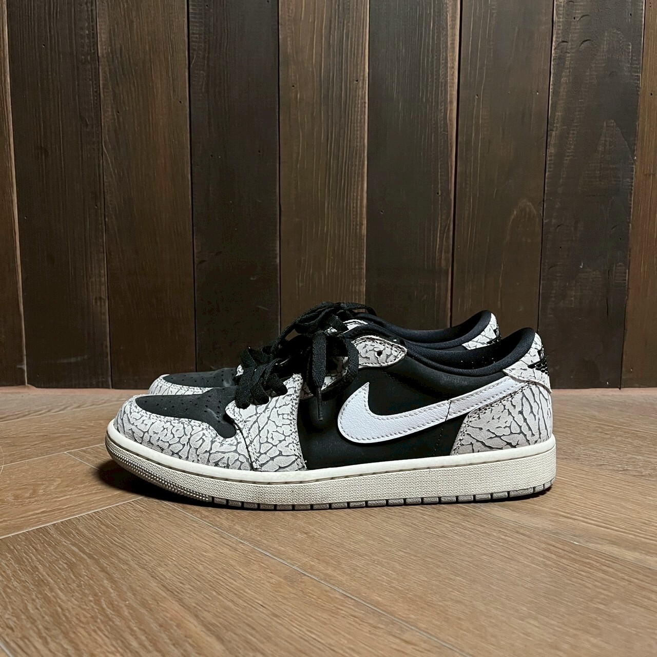 Air Jordan 1 Black Cement SIZE 28.5CM