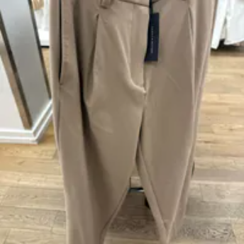 [S] TOMMY HILFIGER BROWN SOLID TAPERED FIT PANTS, 76J5495-280 (STH1165)